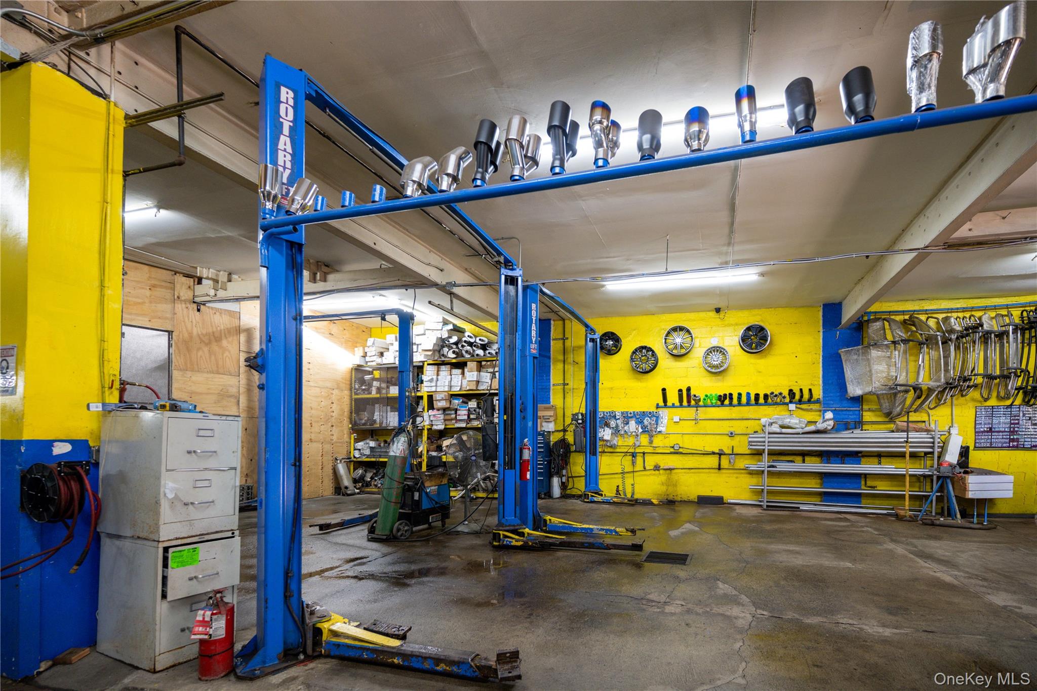 #5 photo, 112-13 Roosevelt Avenue, クイーンズ区 Corona , NY 11368