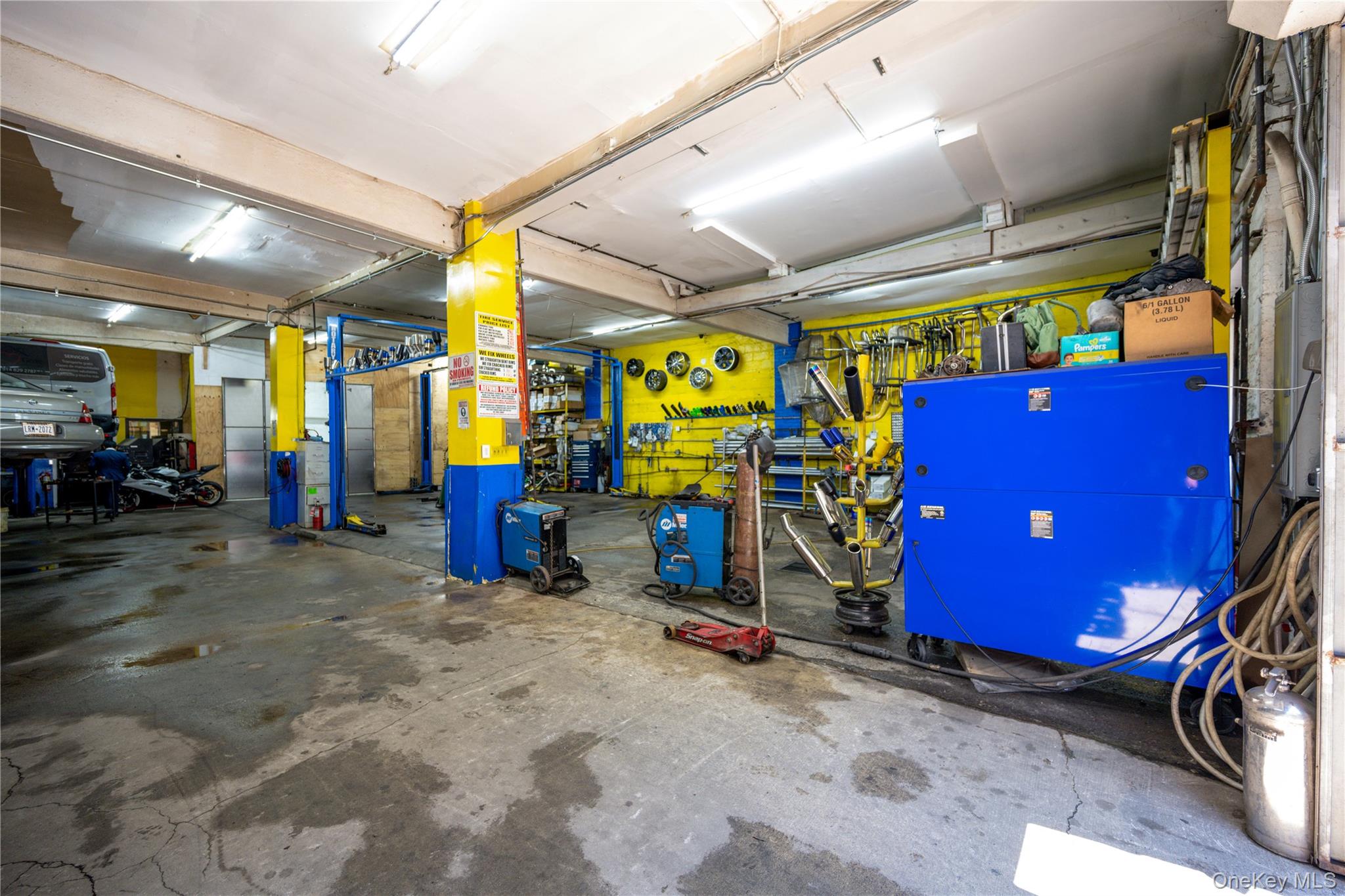 #6 photo, 112-13 Roosevelt Avenue, クイーンズ区 Corona , NY 11368