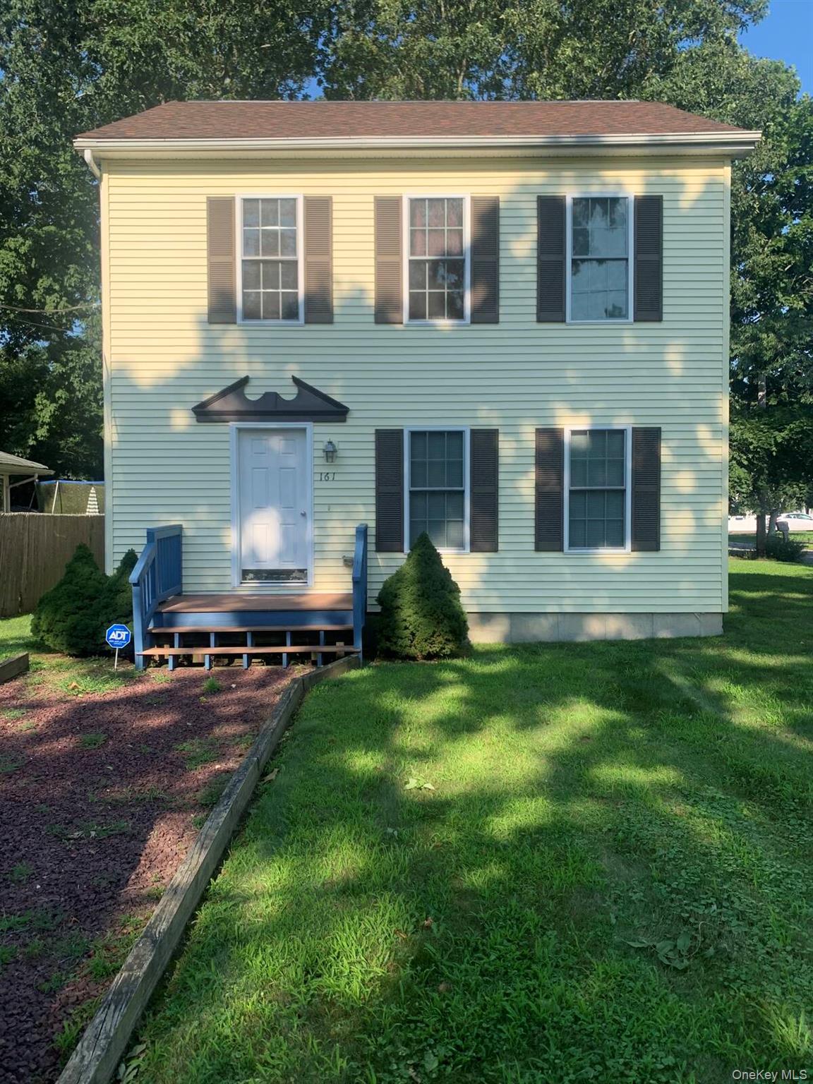 #1 photo, 161 Washington Drive, サフォーク郡 Mastic Beach , NY 11951