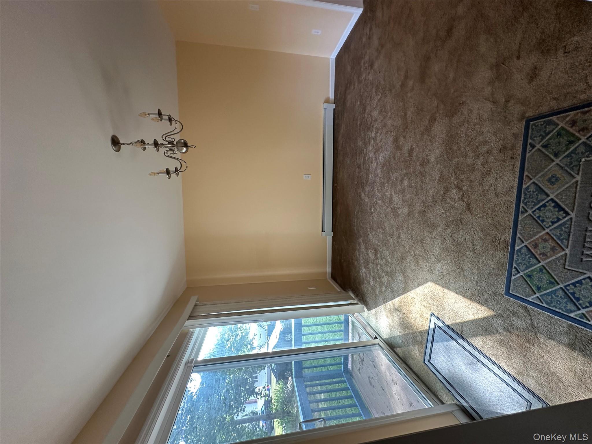 #4 photo, 161 Washington Drive, サフォーク郡 Mastic Beach , NY 11951