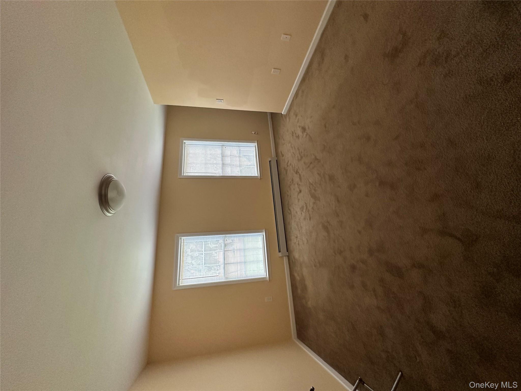 #5 photo, 161 Washington Drive, サフォーク郡 Mastic Beach , NY 11951