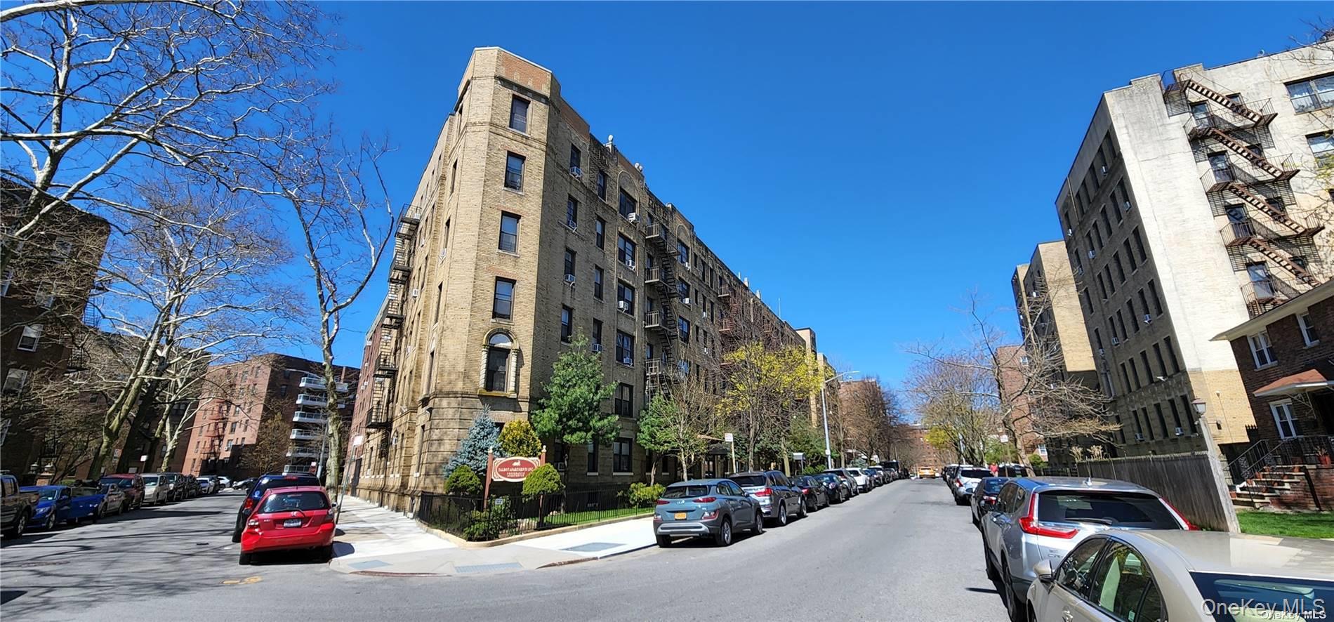 #1 photo, 83-74 Talbot Street, 皇后区 秋园 Kew Gardens , NY 11415