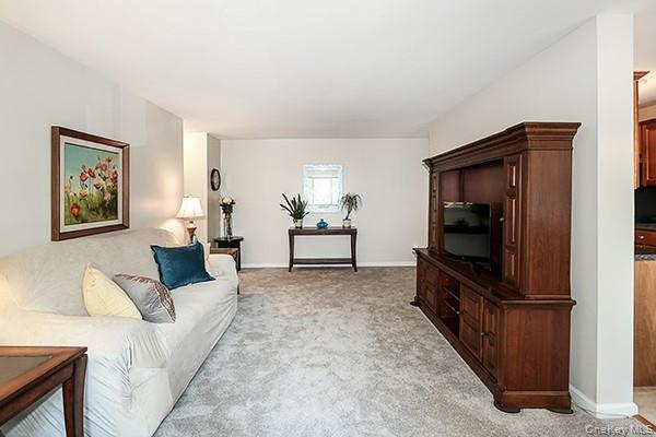 #11 photo, 2449 Union Boulevard, サフォーク郡 Islip , NY 11751