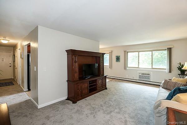 #12 photo, 2449 Union Boulevard, サフォーク郡 Islip , NY 11751