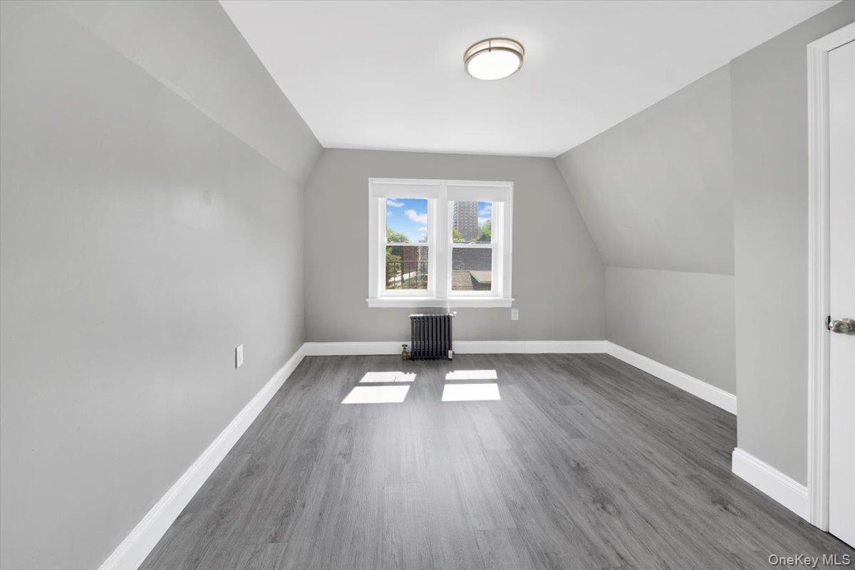 #18 photo, 310 W 238th Street, ブロンクス区 Bronx , NY 10463