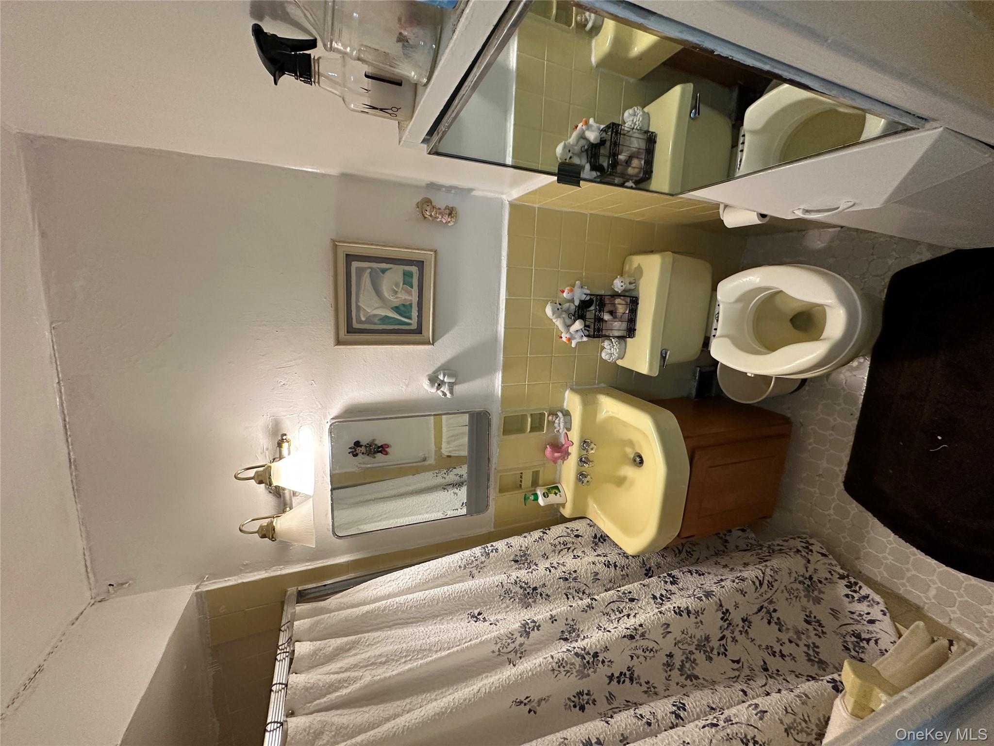 #7 photo, 1020 Grand Concourse, ブロンクス区 Bronx , NY 10451