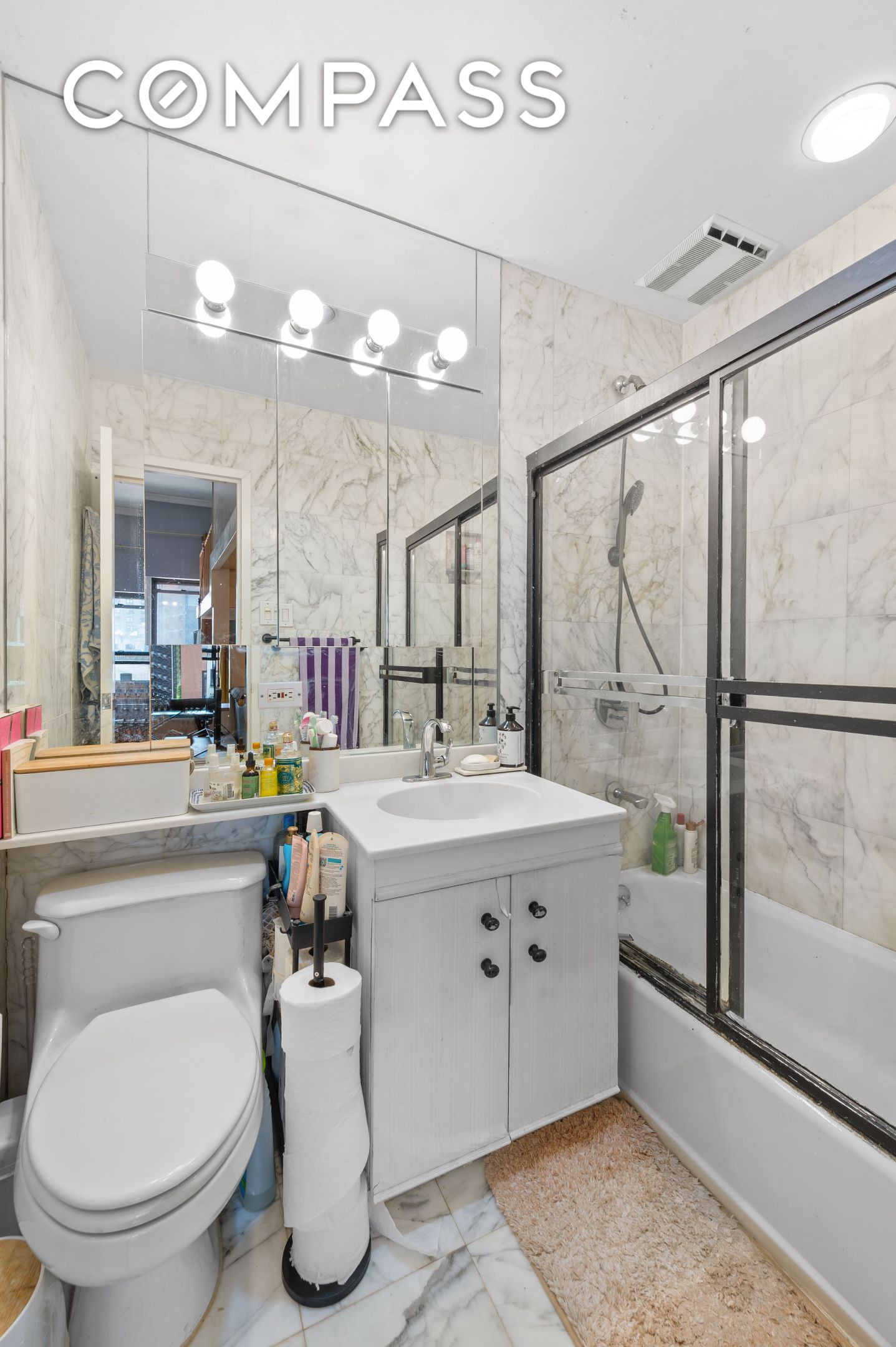 #13 photo, 261 W 71st Street, マンハッタン Upper West Side , NY 10023