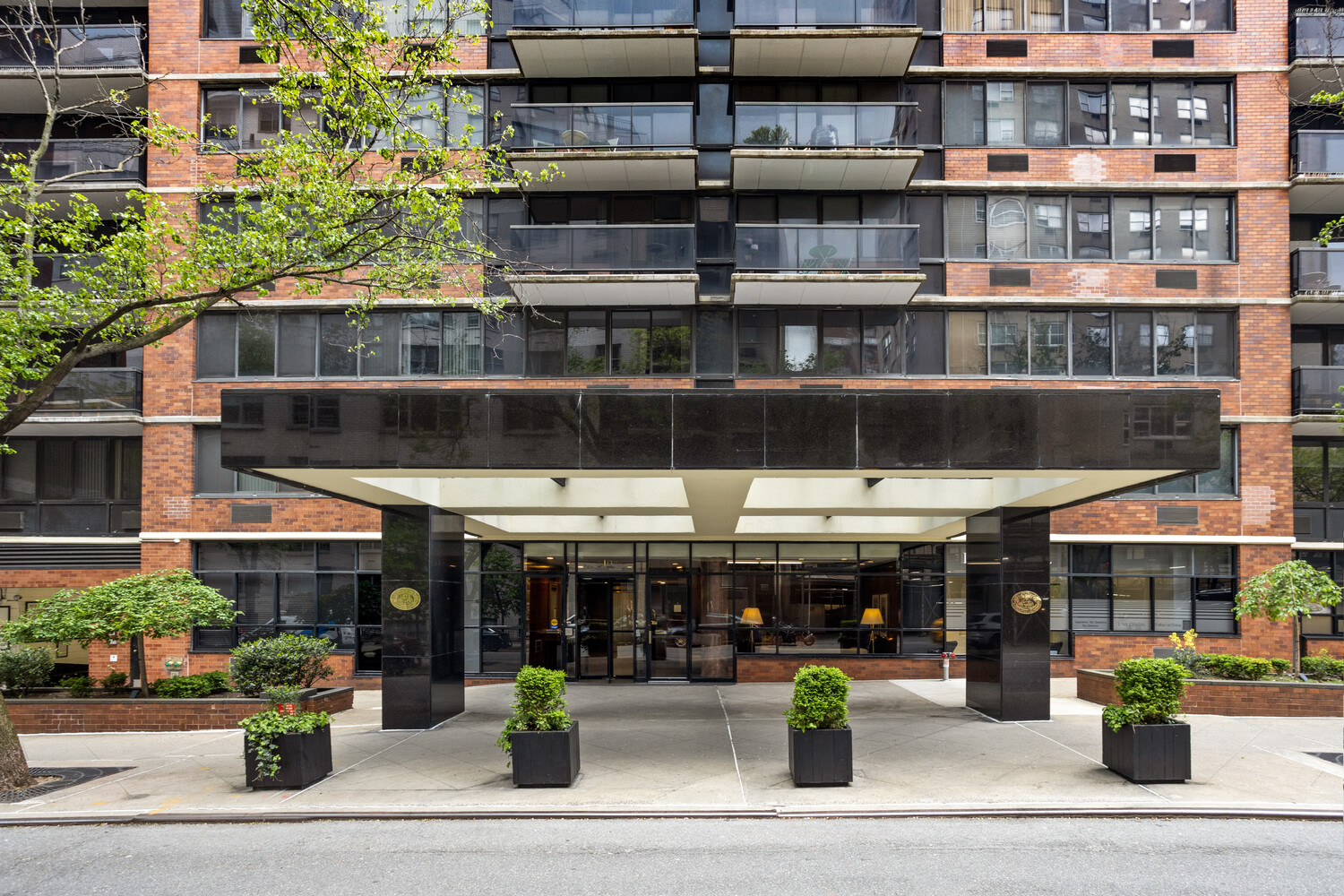 #8 photo, 510 E 80TH Street, マンハッタン Yorkville , NY 10075