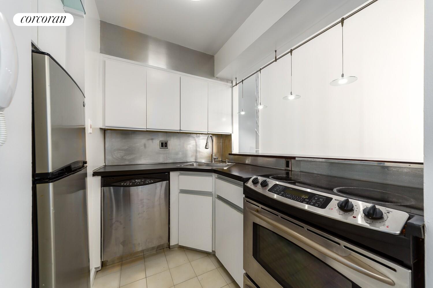 #5 photo, 176 W 86TH Street, マンハッタン Upper West Side , NY 10024
