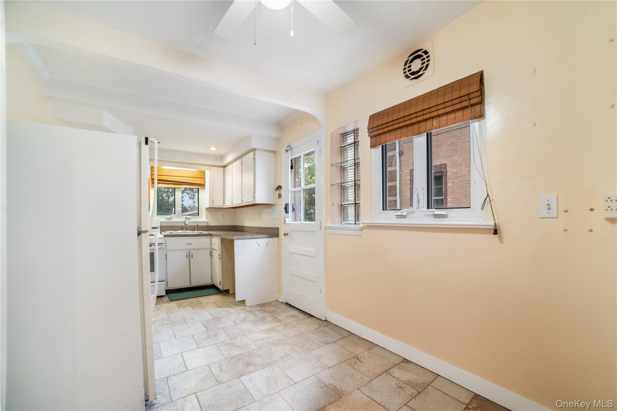 #10 photo, 7719 252nd Street, クイーンズ区 Bellerose , NY 11426