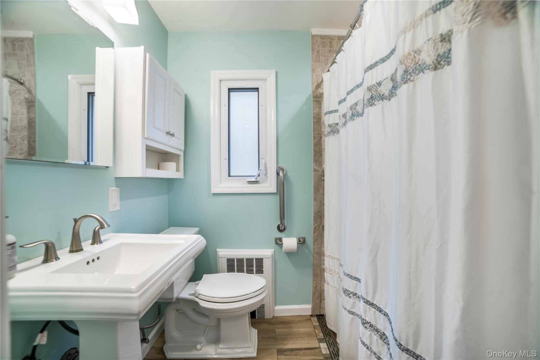 #12 photo, 7719 252nd Street, クイーンズ区 Bellerose , NY 11426