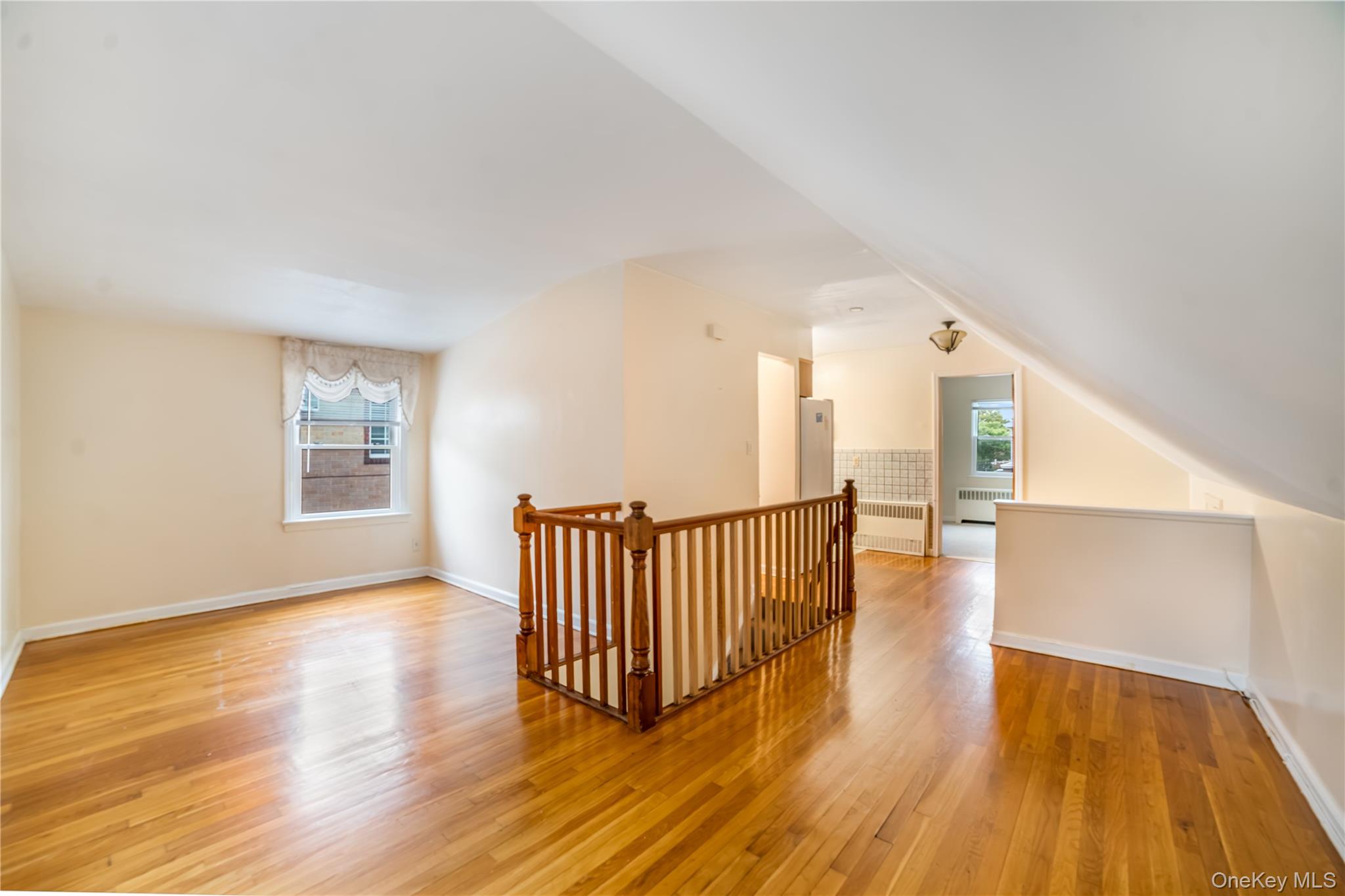 #13 photo, 7719 252nd Street, クイーンズ区 Bellerose , NY 11426