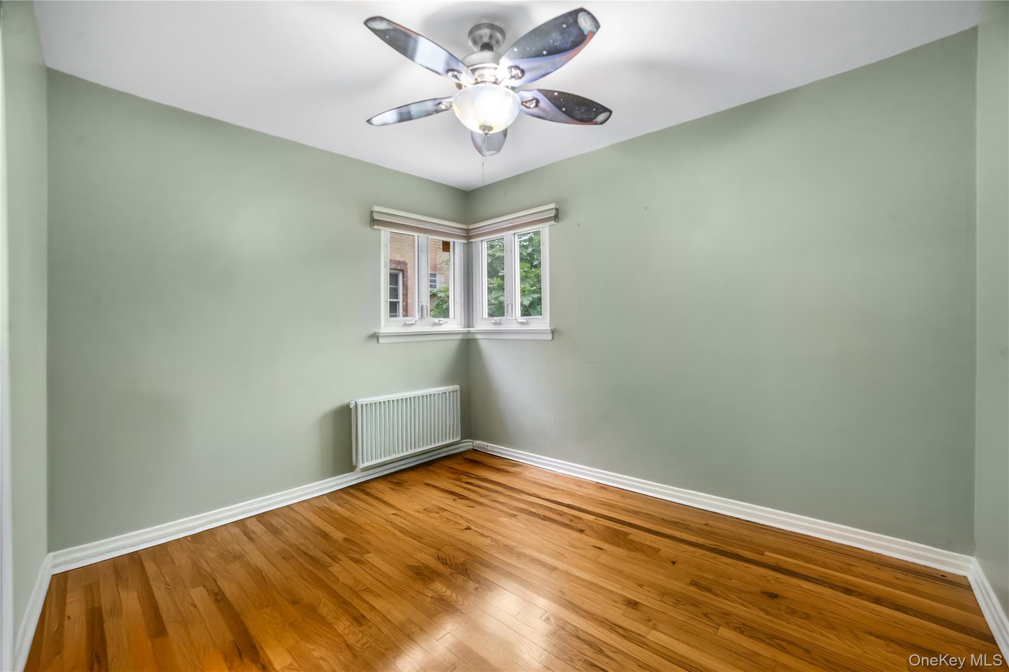 #8 photo, 7719 252nd Street, クイーンズ区 Bellerose , NY 11426