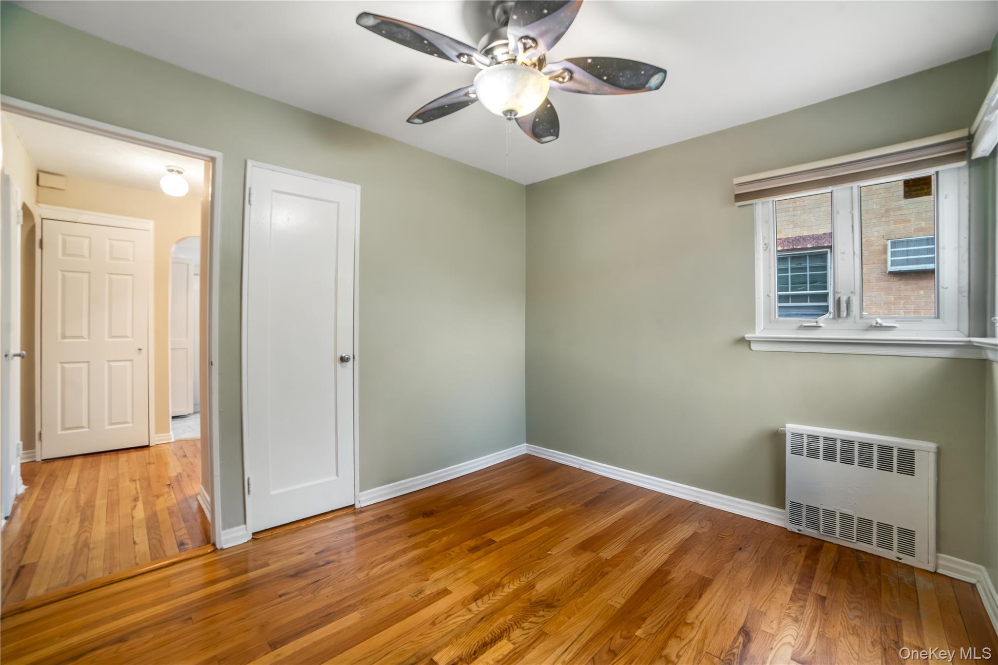 #9 photo, 7719 252nd Street, クイーンズ区 Bellerose , NY 11426