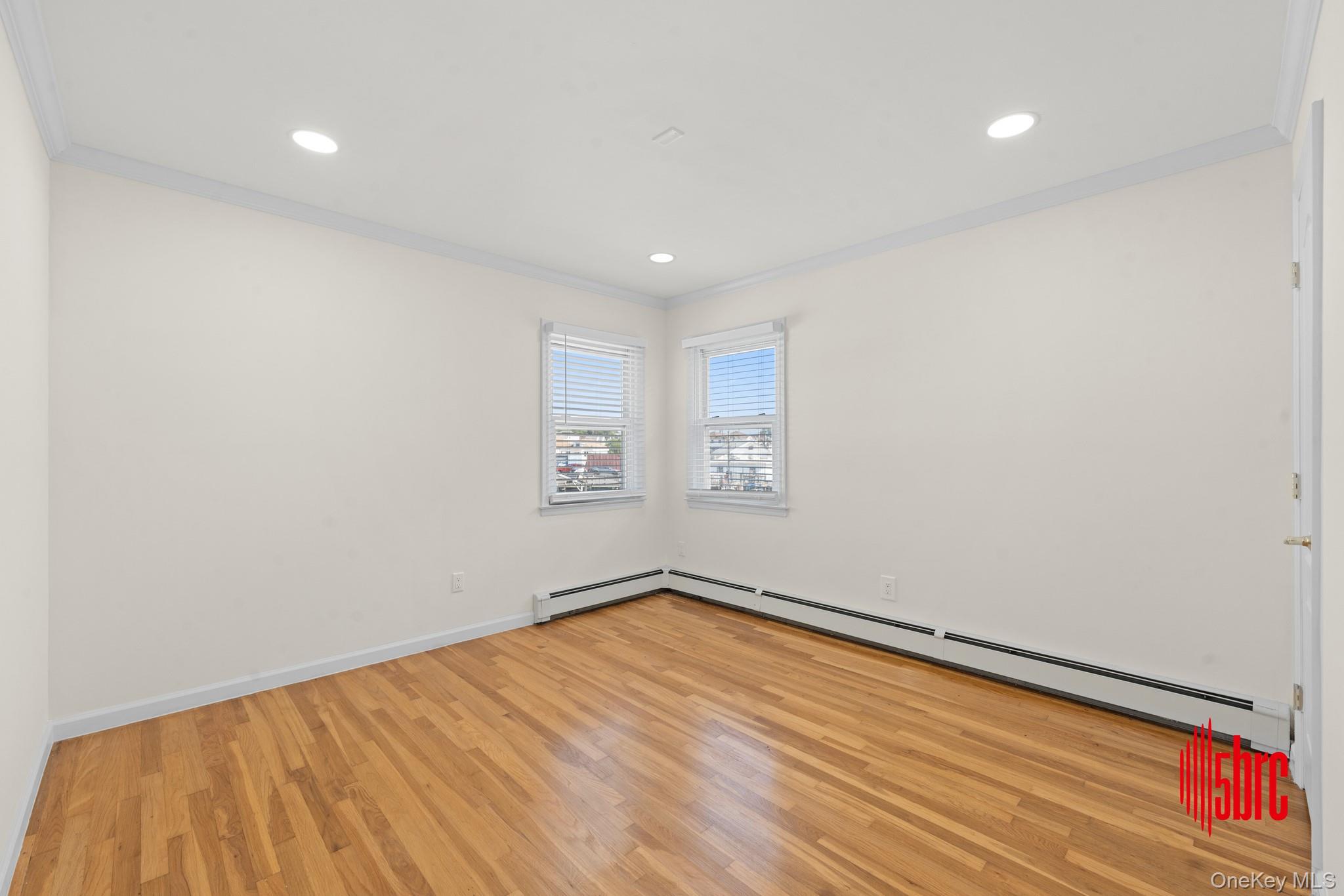 #13 photo, 16209 99th Street, クイーンズ区 Howard Beach , NY 11414