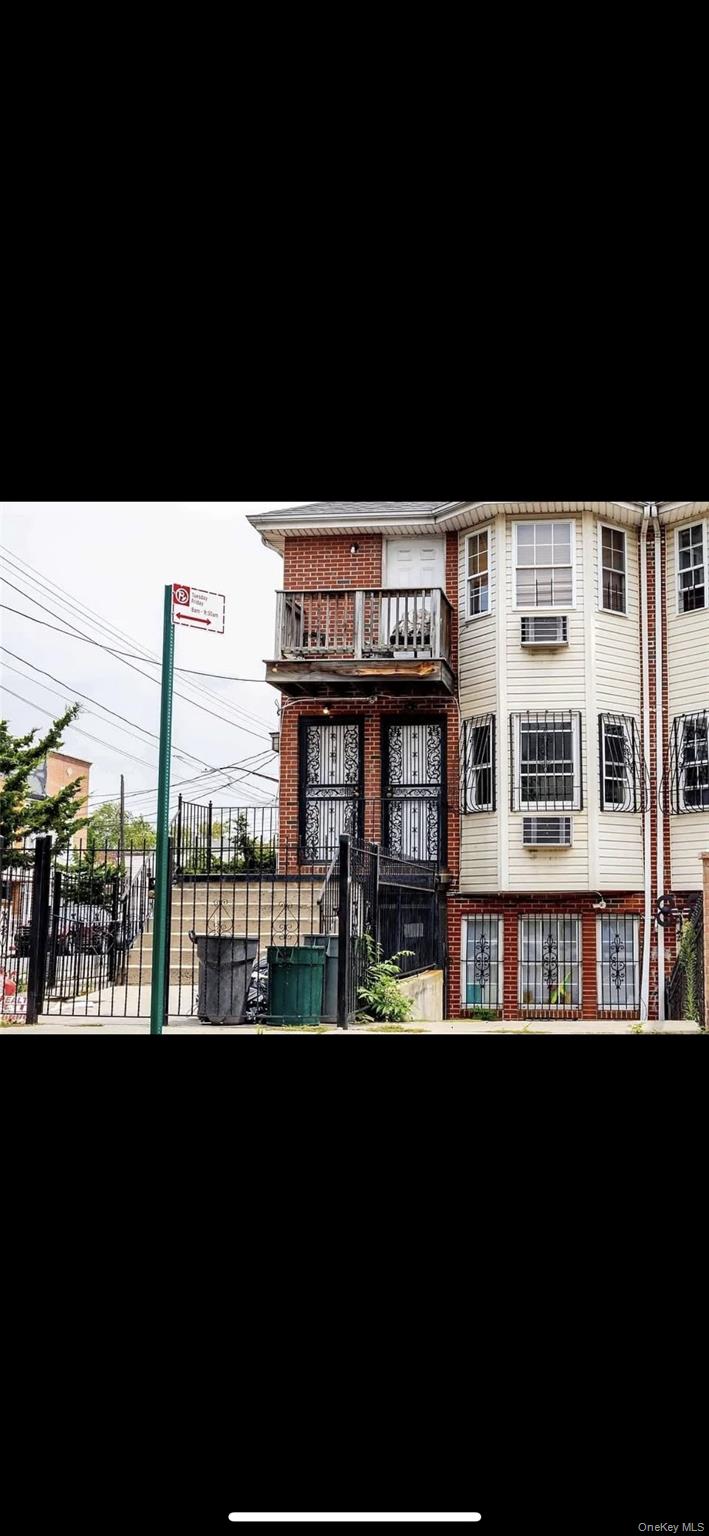 #1 photo, 339 Elton Street, ブルックリン区 Brooklyn , NY 11208