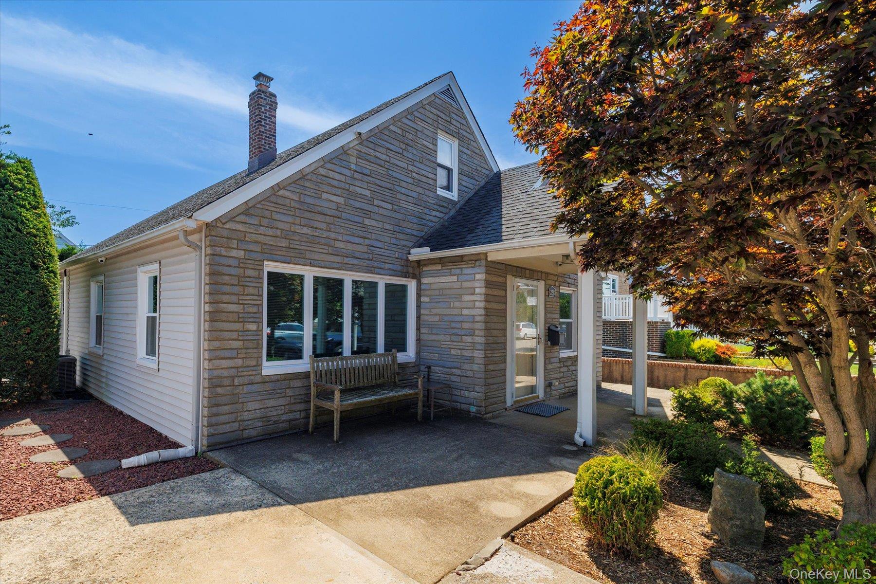 #2 photo, 328 W Fulton Street, Long Beach , NY 11561