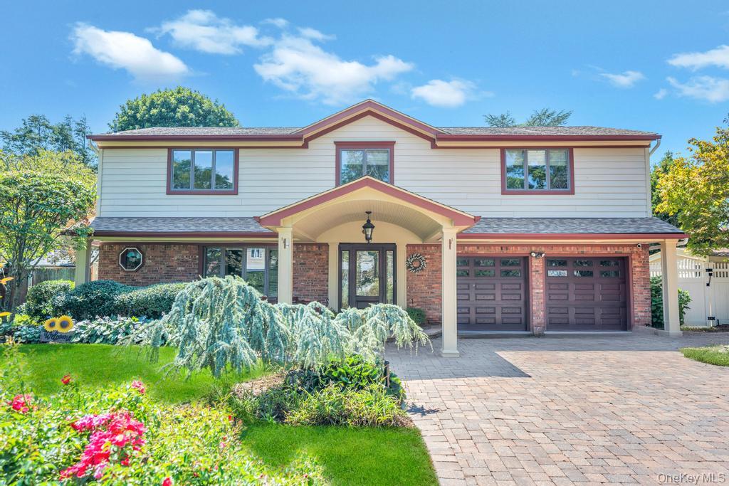 #1 photo, 4 Towne Court, Melville , NY 11747