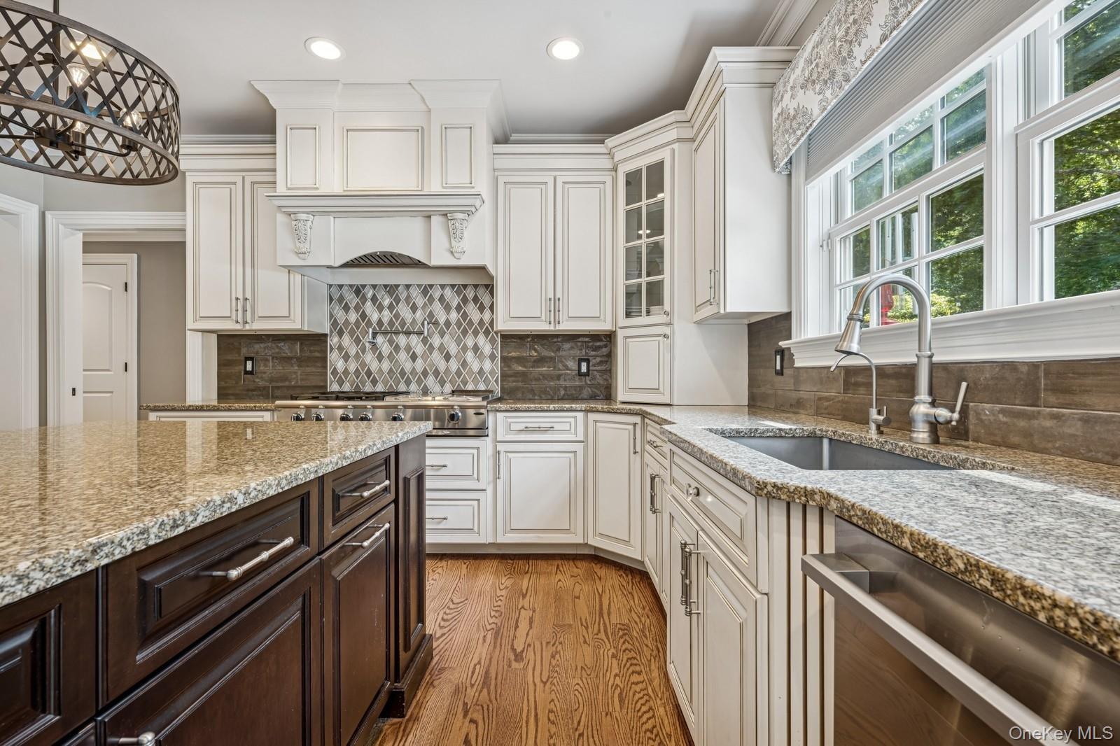 #14 photo, 33 Bacon Road, サフォーク郡 Head Of The Harbor , NY 11780