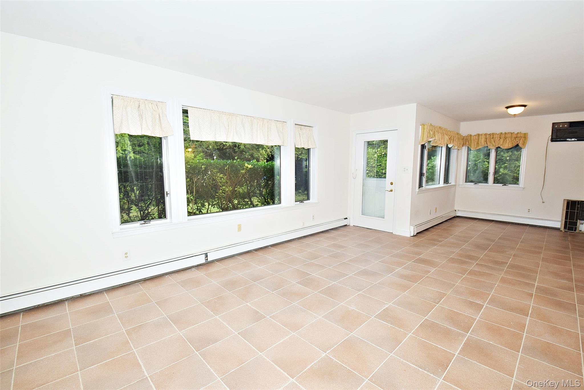 #11 photo, 61 Kenwood Road, ナッソー郡 Garden City , NY 11530