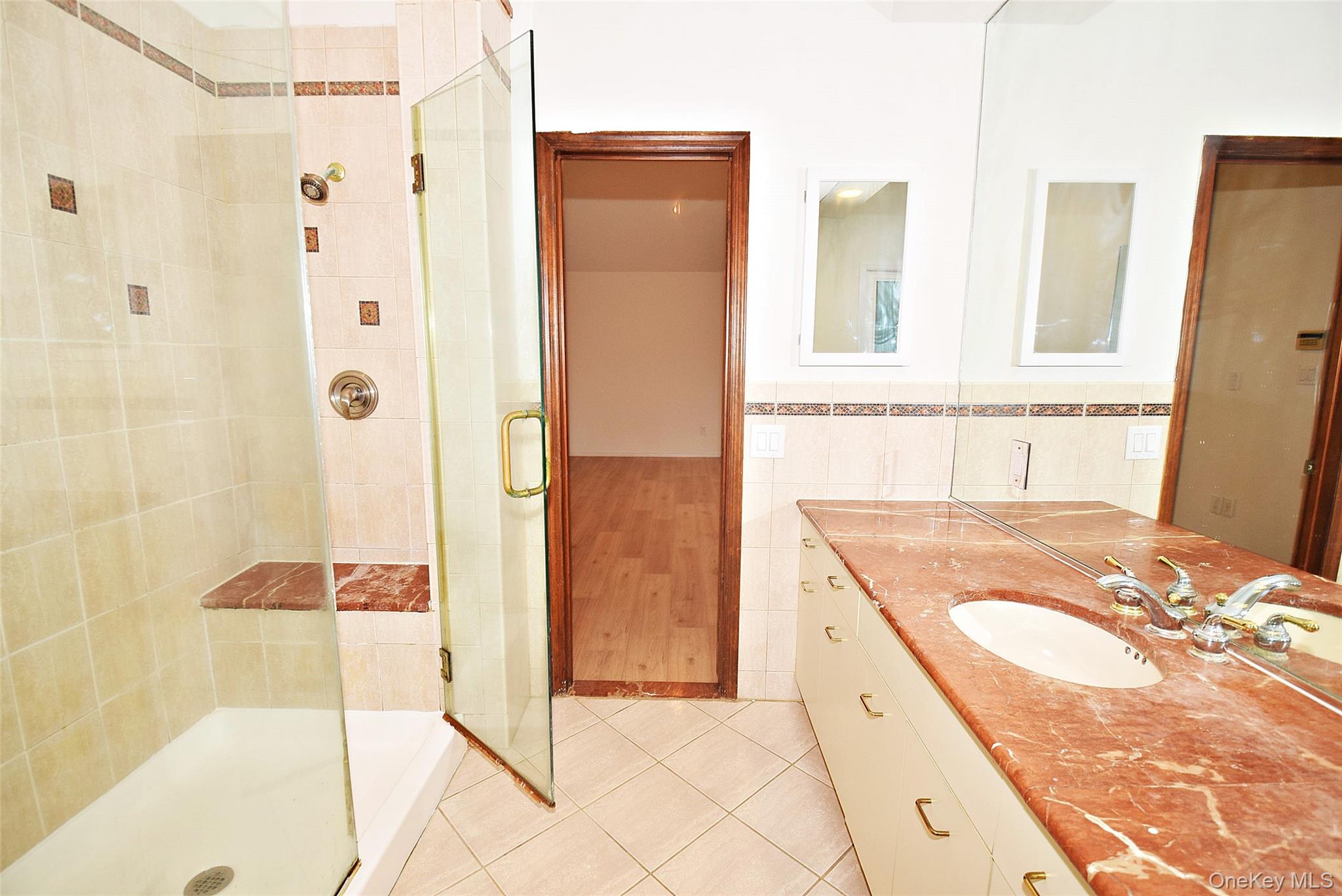 #17 photo, 61 Kenwood Road, ナッソー郡 Garden City , NY 11530