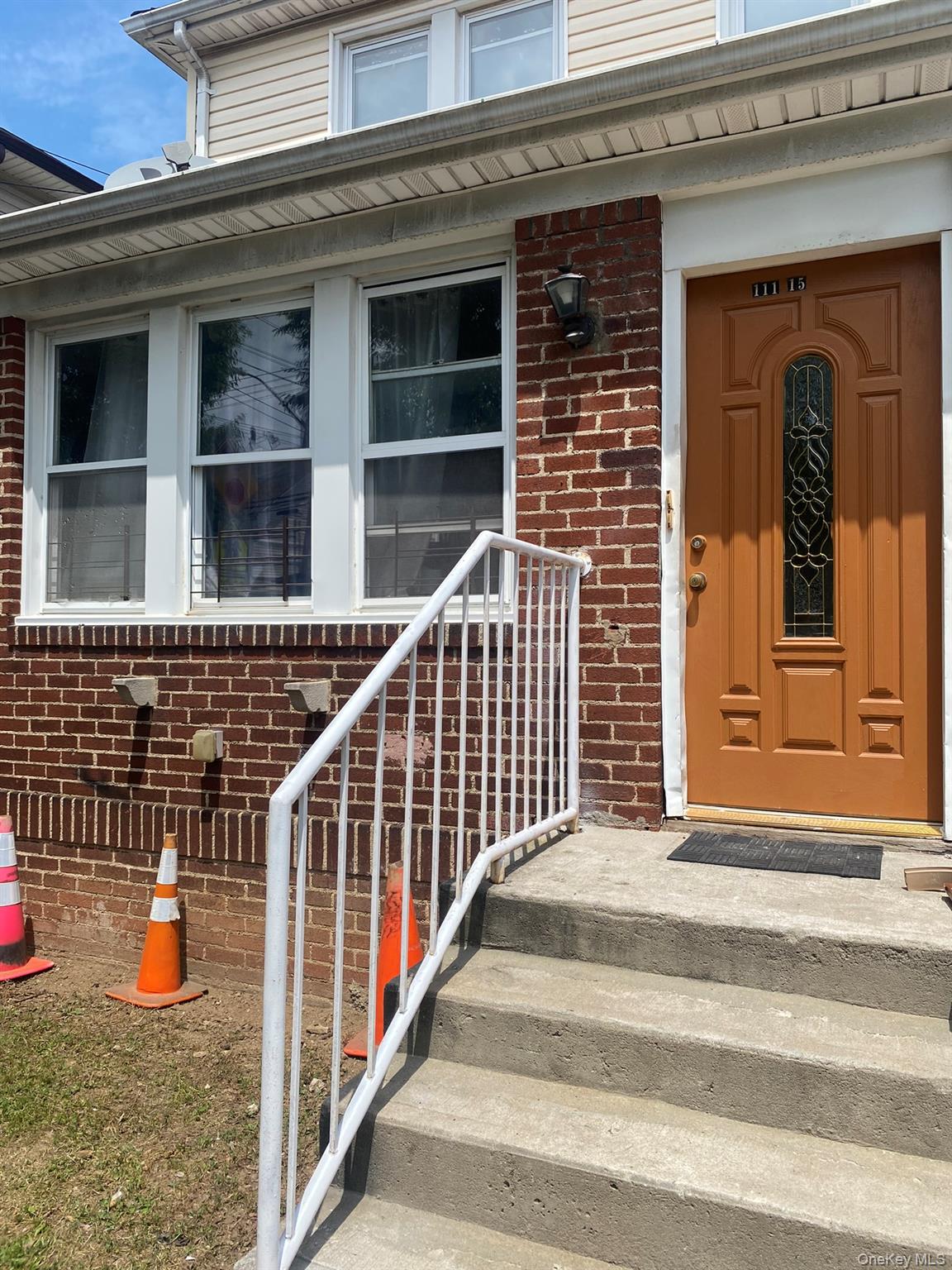 #1 photo, 111-15 205th Street, Saint Albans , NY 11412