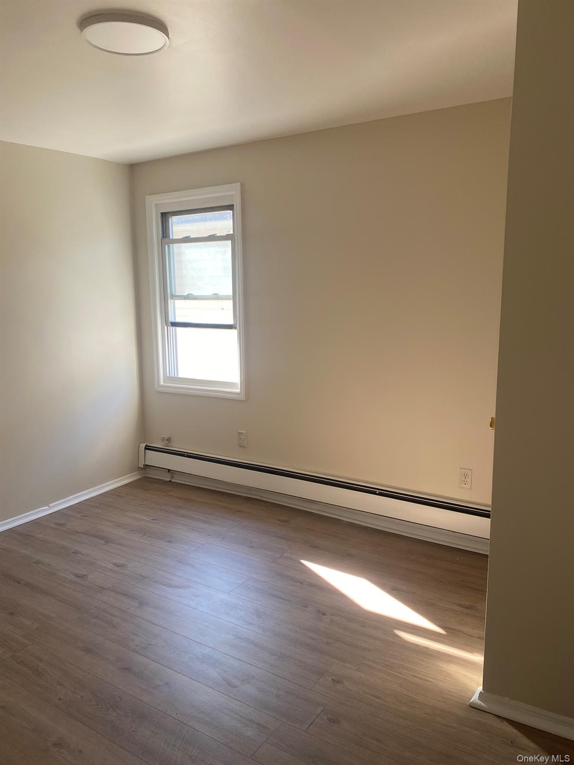 #8 photo, 111-15 205th Street, Saint Albans , NY 11412