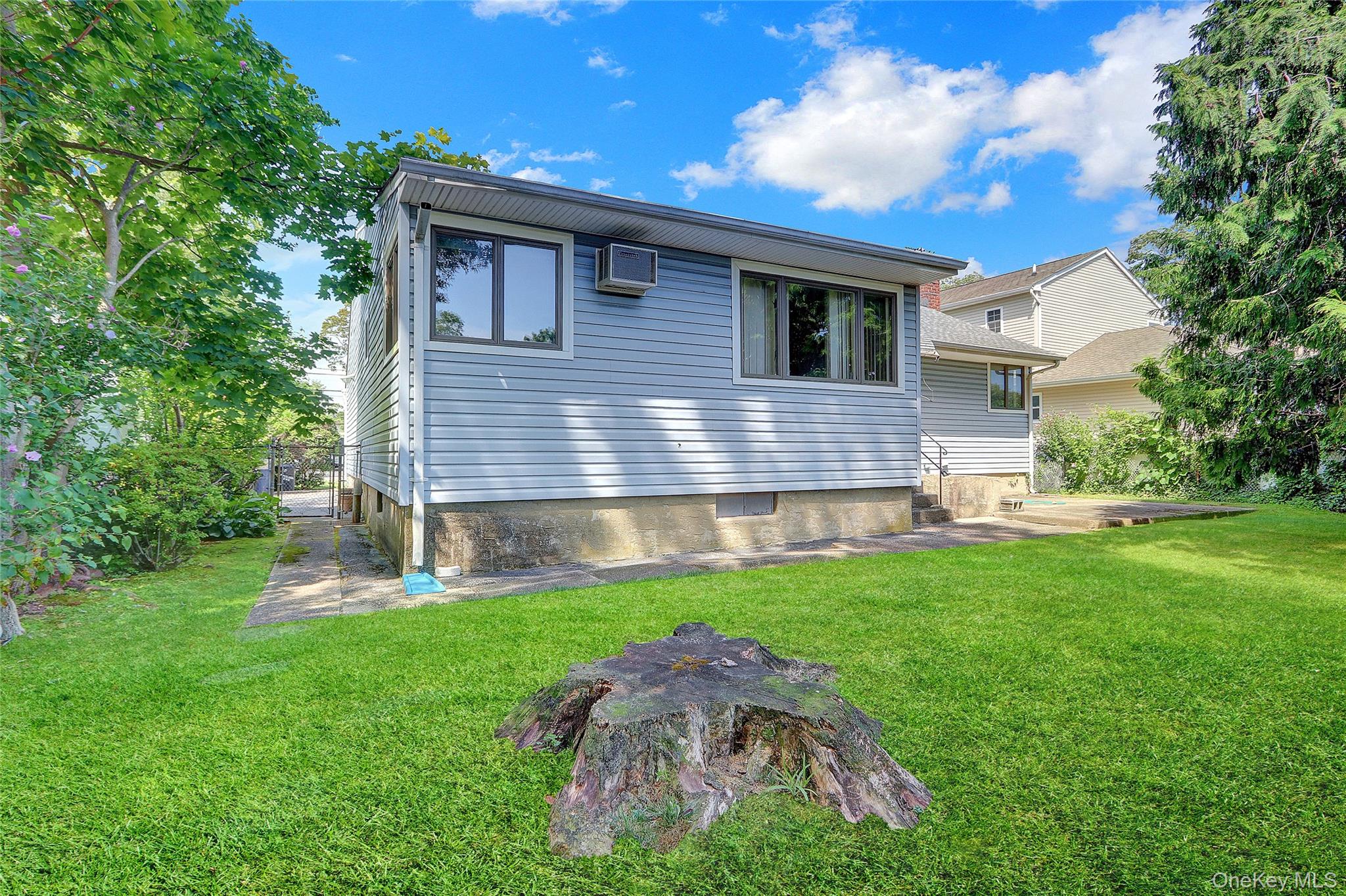 #17 photo, 70 Pittsburgh Avenue, ナッソー郡 Massapequa , NY 11758