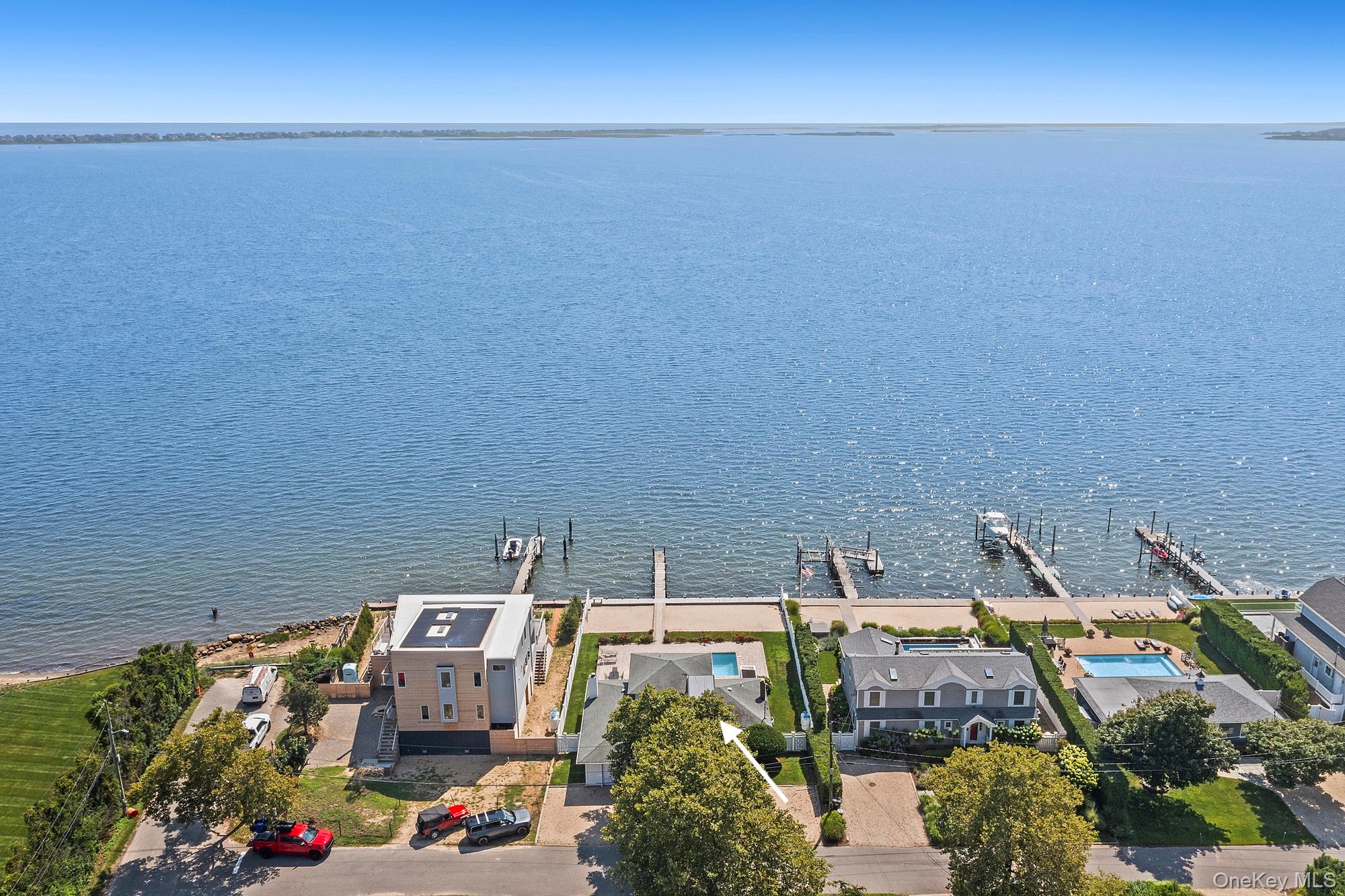 #1 photo, 3 Seatuck Lane, सफ़ोक काउंटी Remsenburg , NY 11960