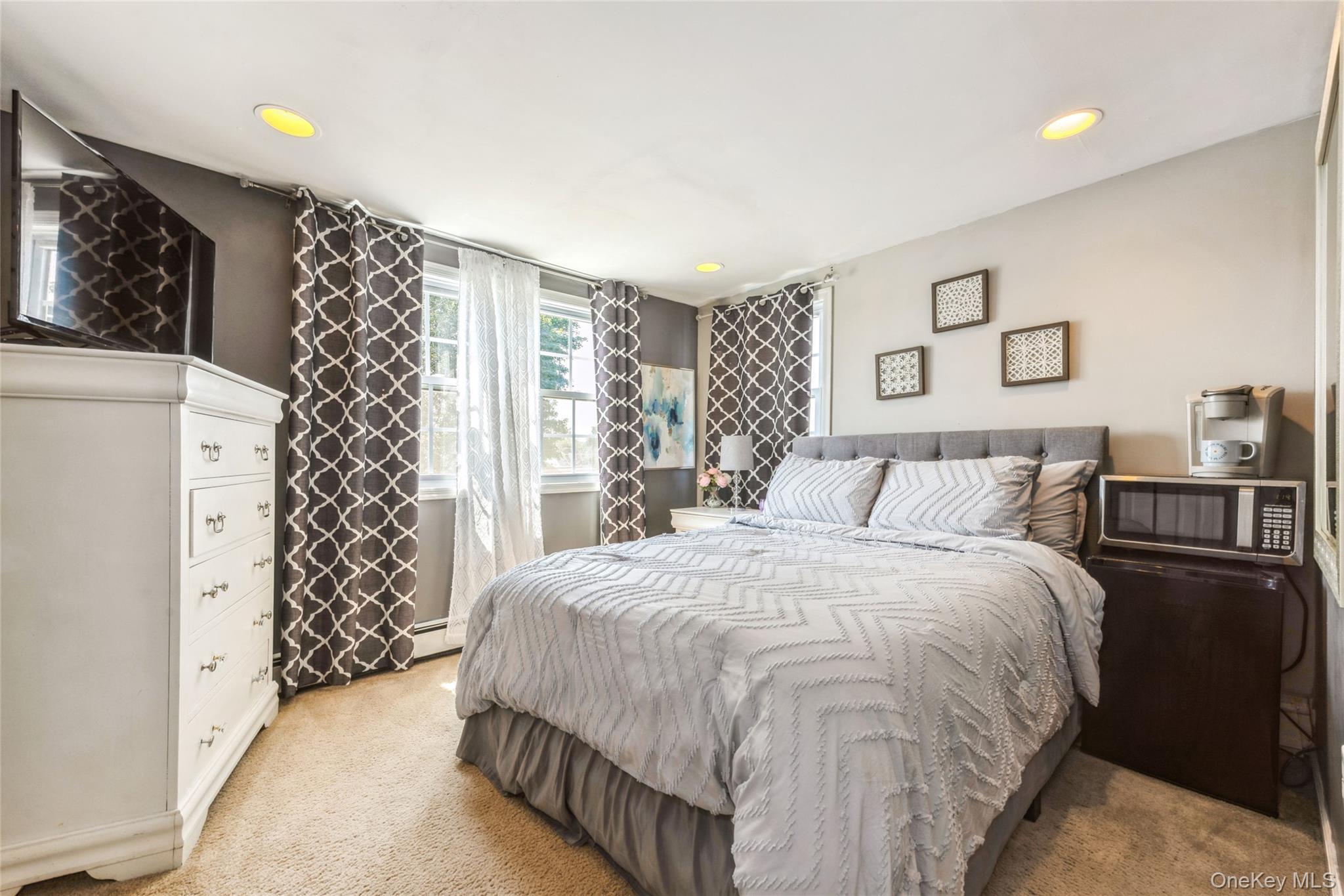 #10 photo, 3680 Stokes Avenue, Bethpage , NY 11714