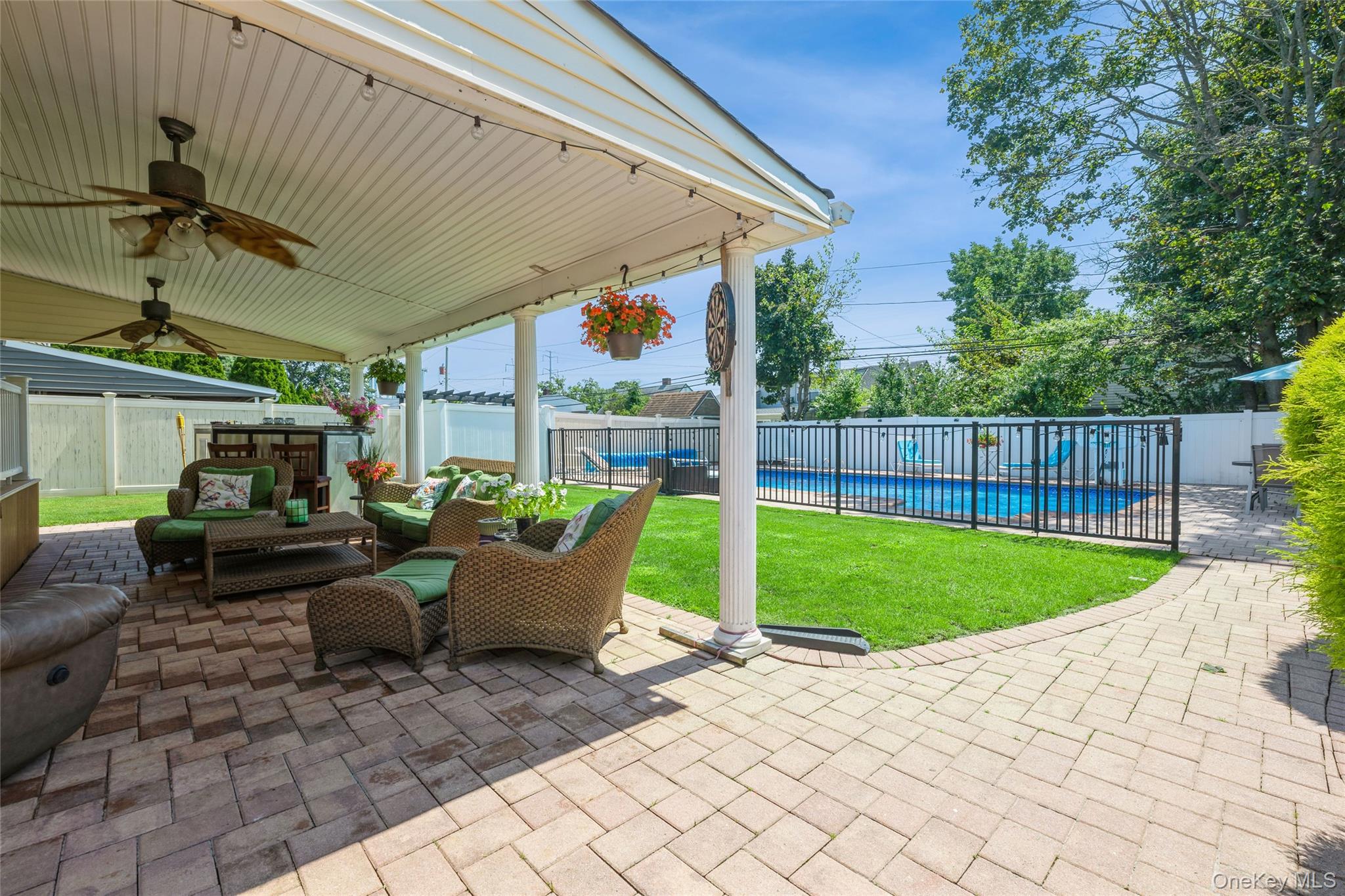 #16 photo, 3680 Stokes Avenue, Bethpage , NY 11714