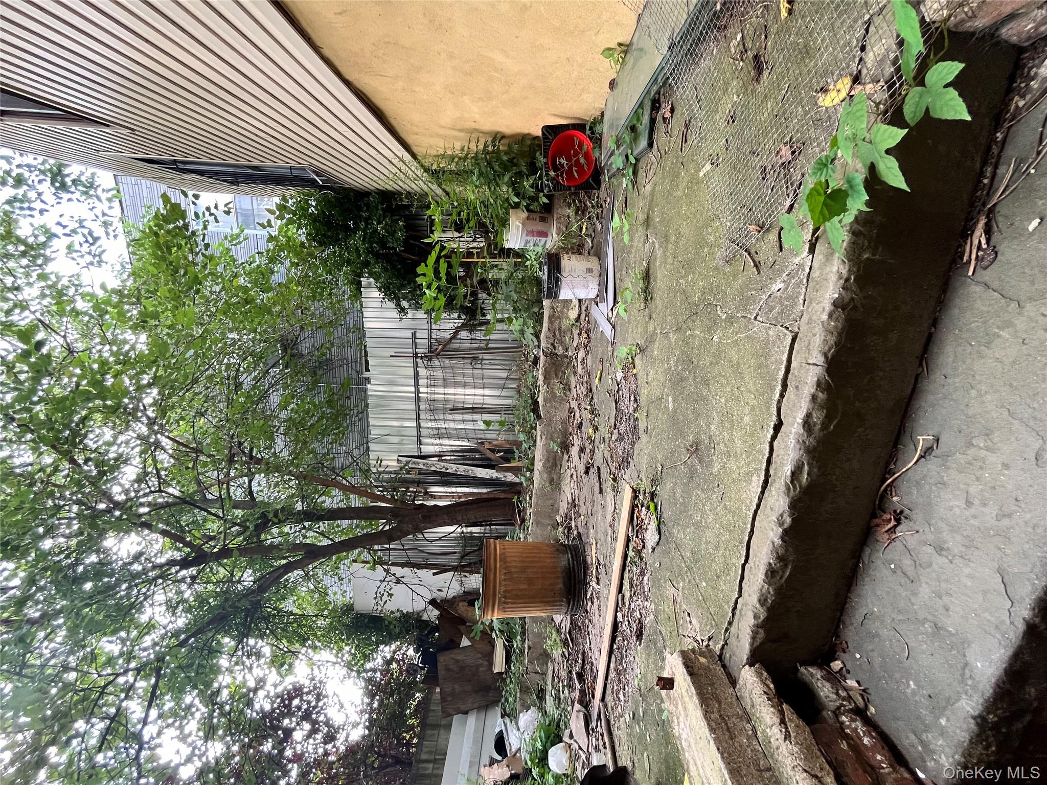 #7 photo, 591 Van Nest Avenue, ブロンクス区 Bronx , NY 10460