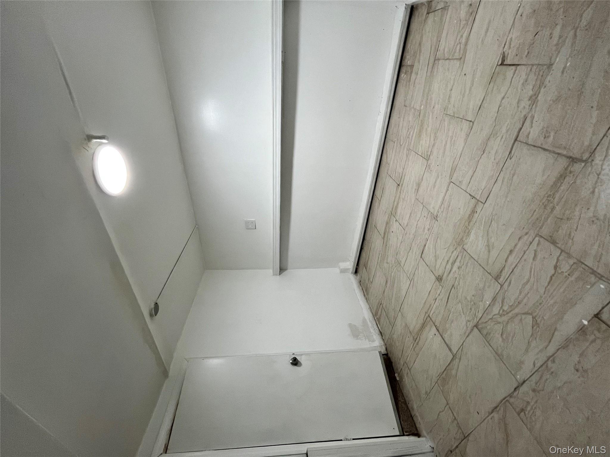 #9 photo, 591 Van Nest Avenue, ブロンクス区 Bronx , NY 10460