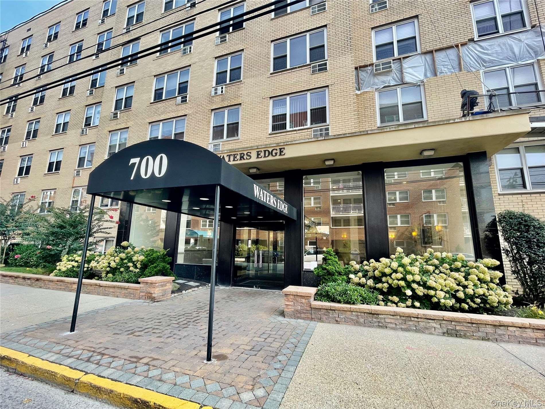 #1 photo, 700 Shore Road, ナッソー郡 Long Beach , NY 11561