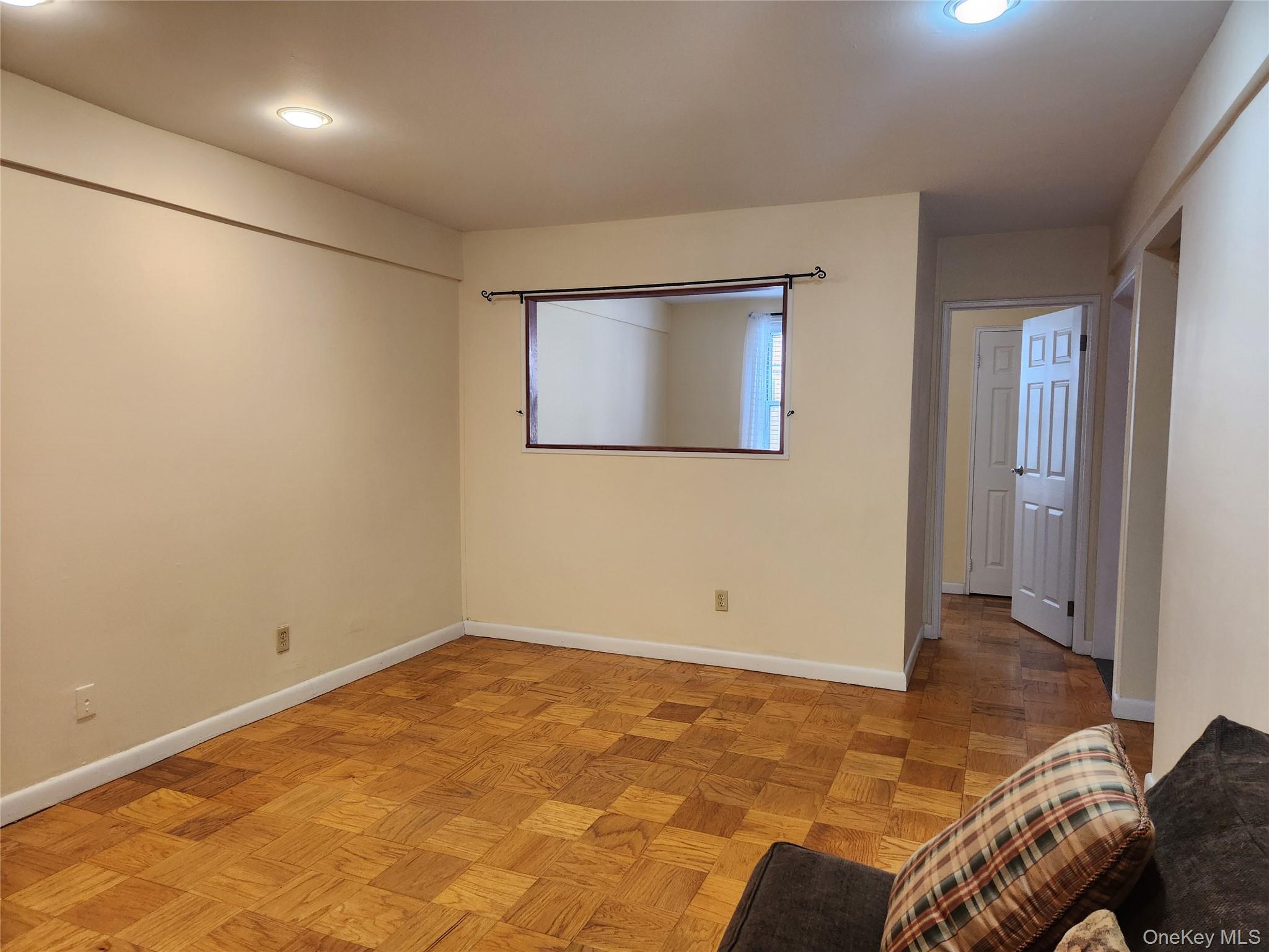 #4 photo, 700 Shore Road, ナッソー郡 Long Beach , NY 11561