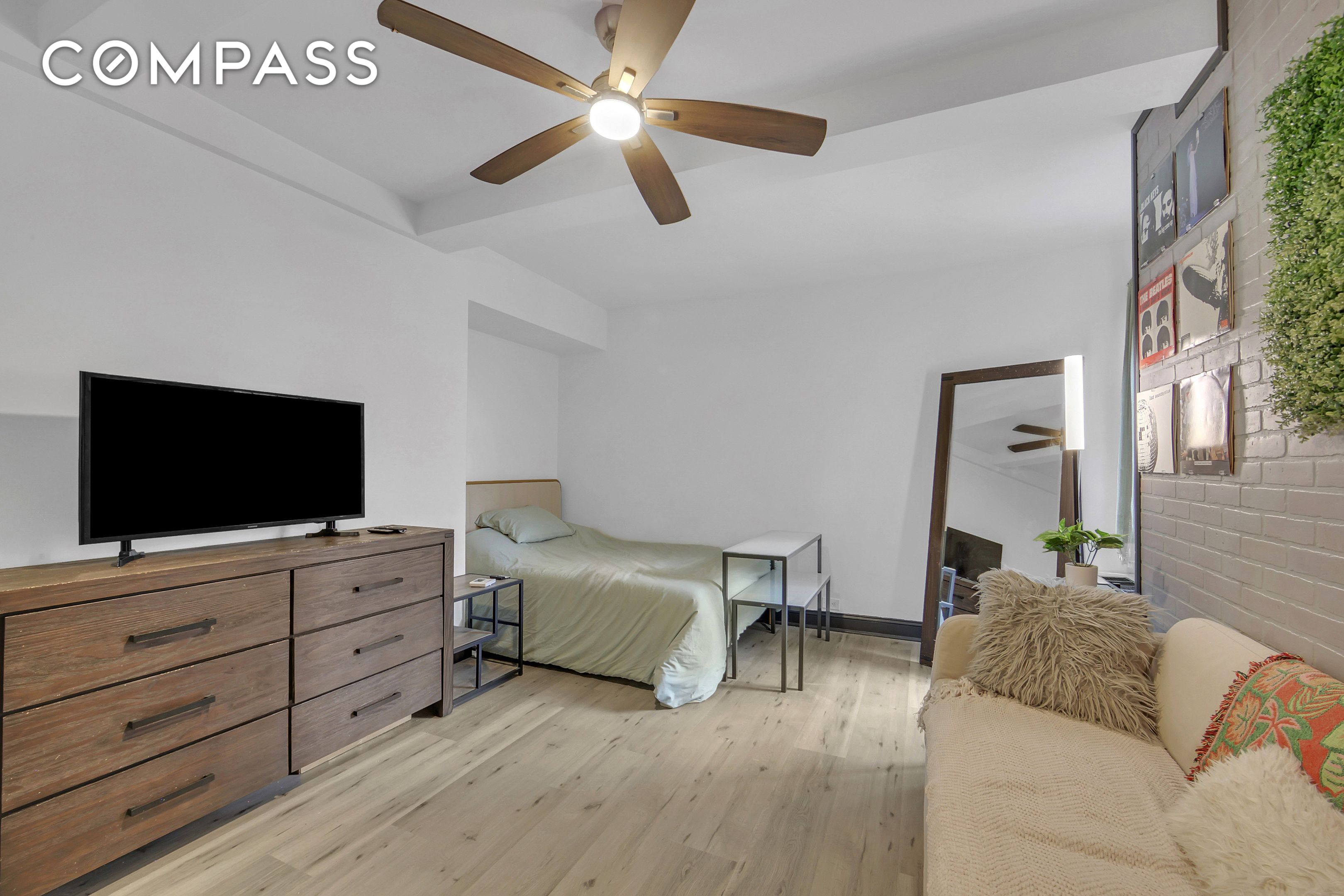 #3 photo, 25 Tudor City Place, マンハッタン Murray Hill , NY 10017