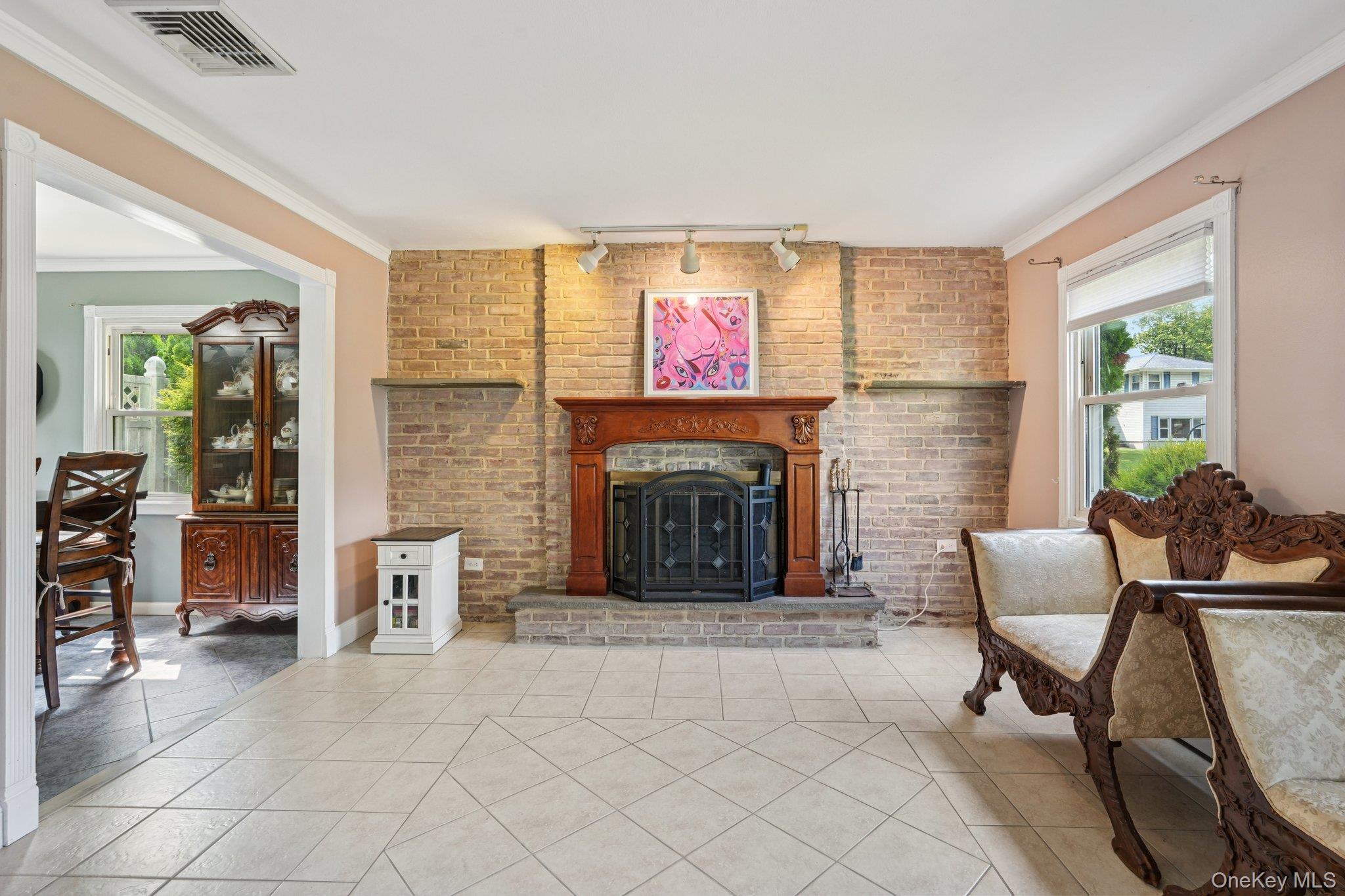 #4 photo, 152 Lake Road, Valley Cottage , NY 10989