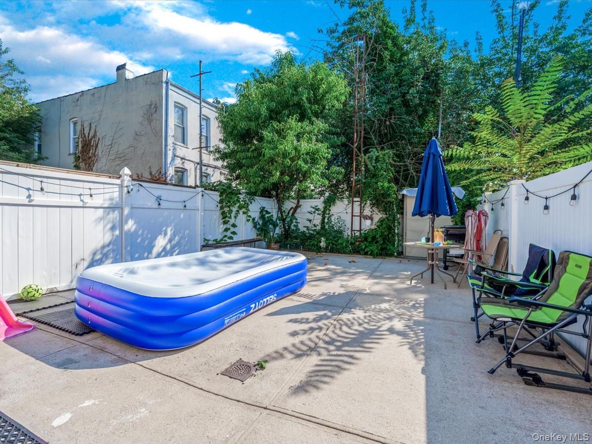 #16 photo, 1062 Seneca Avenue, クイーンズ区 Ridgewood , NY 11385