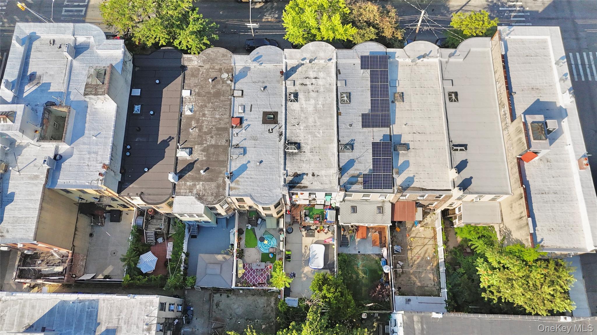 #19 photo, 1062 Seneca Avenue, クイーンズ区 Ridgewood , NY 11385