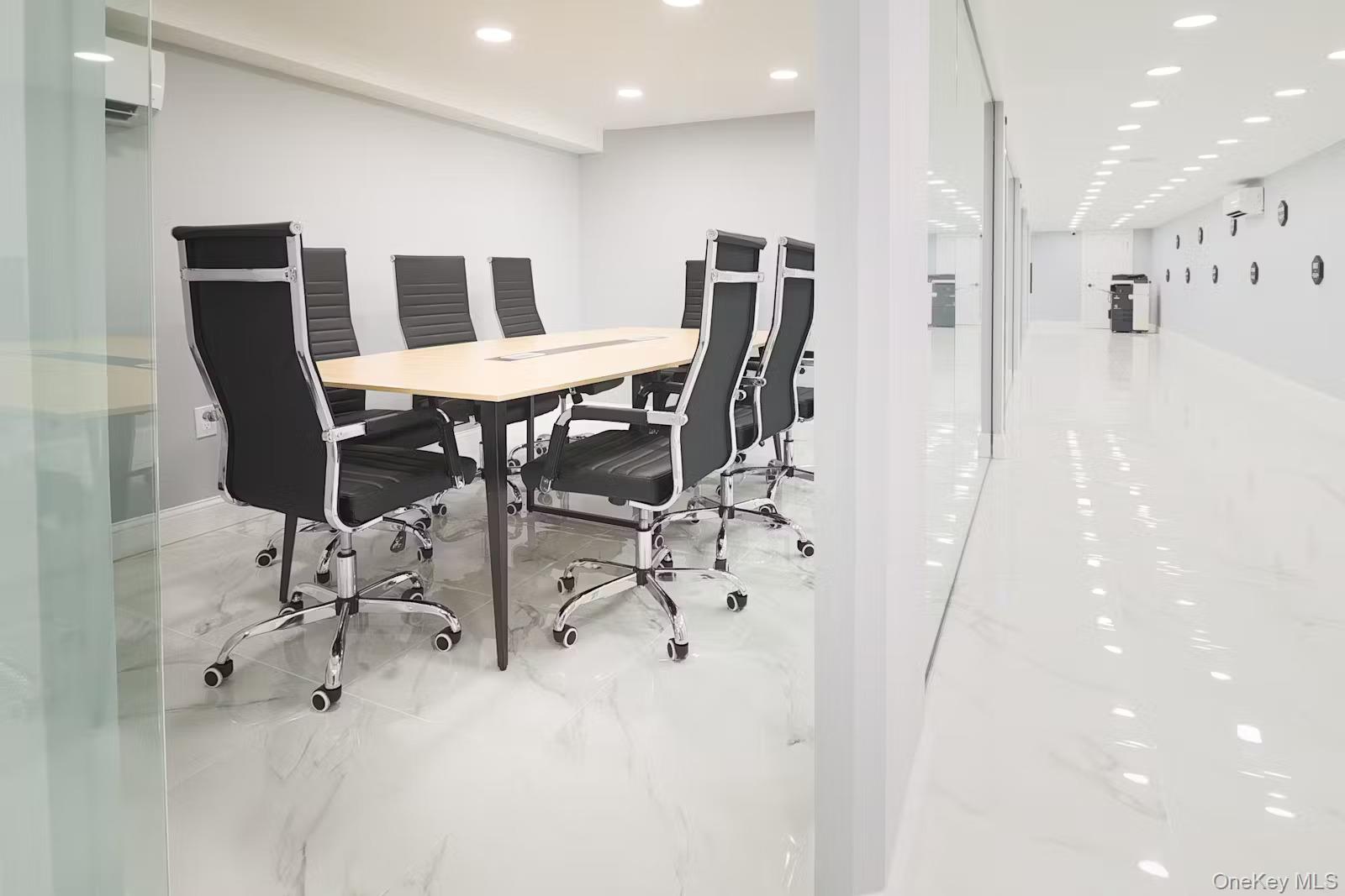 #2 photo, 4003 Bell Boulevard, Bayside , NY 11361