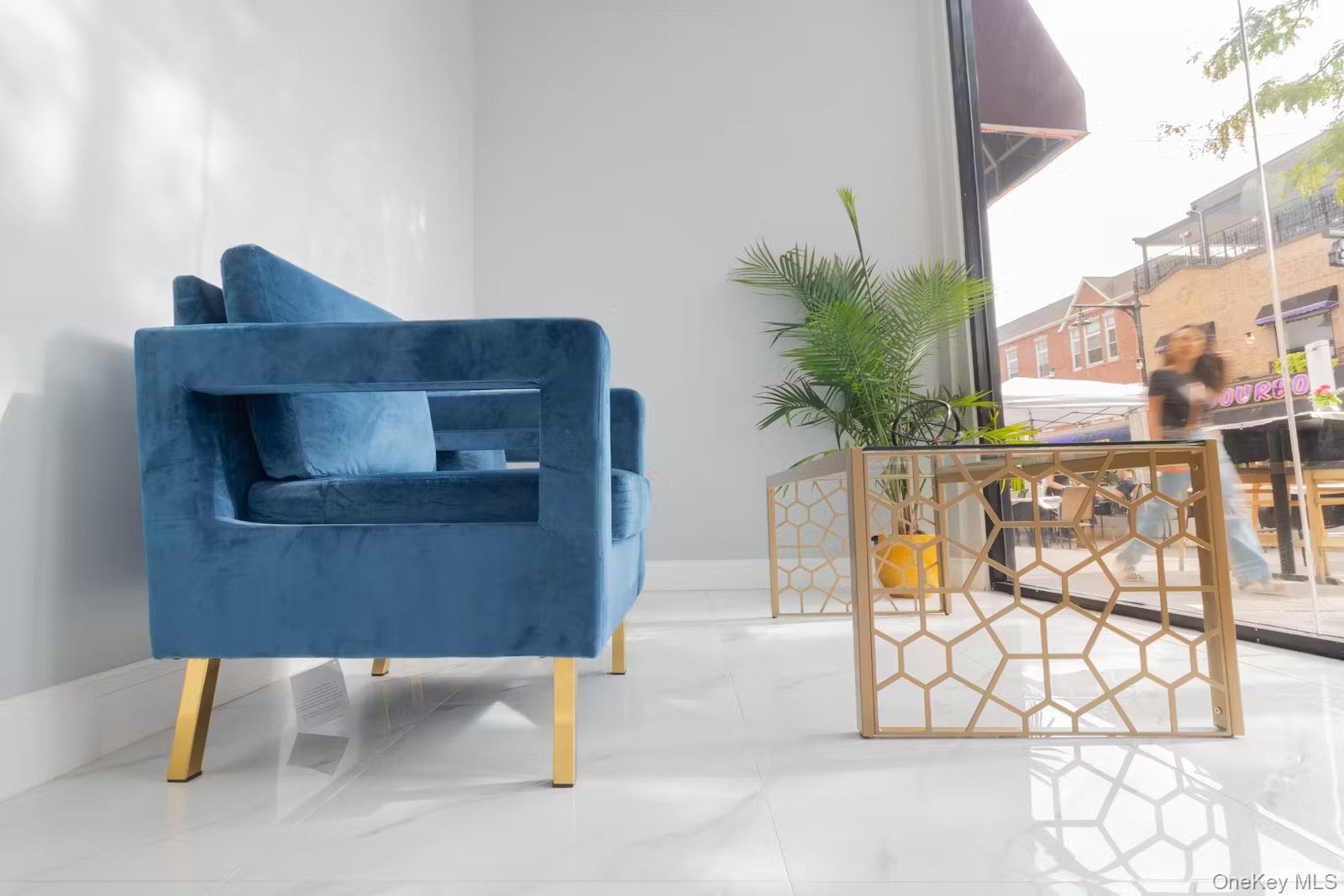 #4 photo, 4003 Bell Boulevard, Bayside , NY 11361