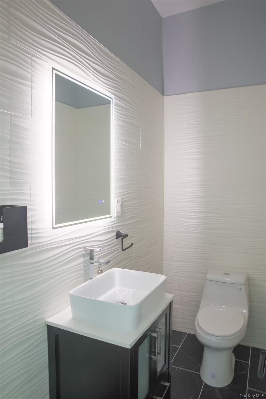 #5 photo, 4003 Bell Boulevard, Bayside , NY 11361