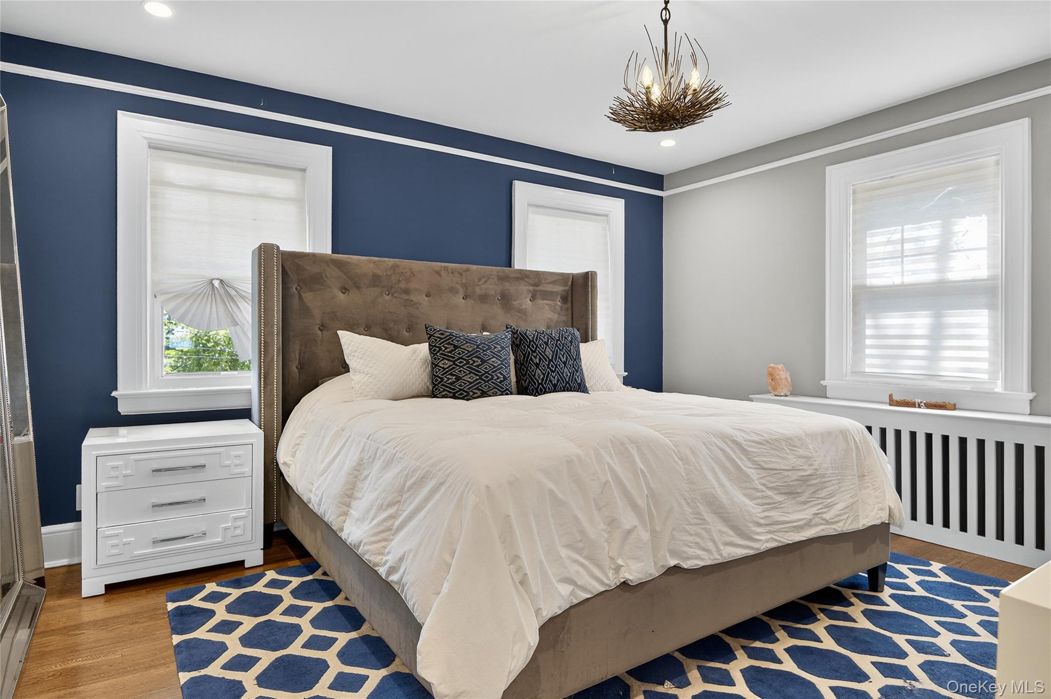 #16 photo, 20 Hendrick Avenue, Glen Cove , NY 11542