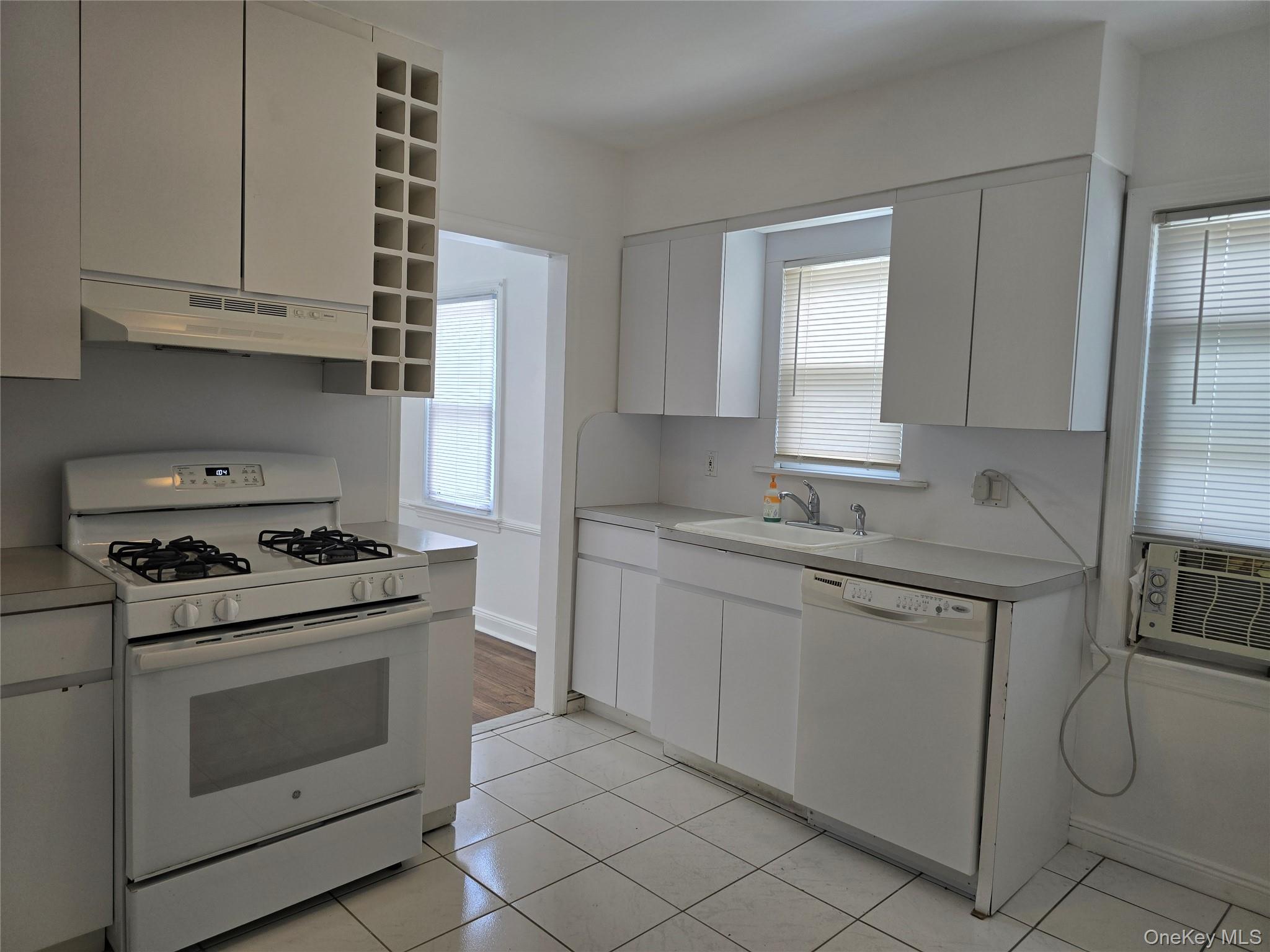 #8 photo, 123 Nugent Street, ナッソー郡 New Hyde Park , NY 11040