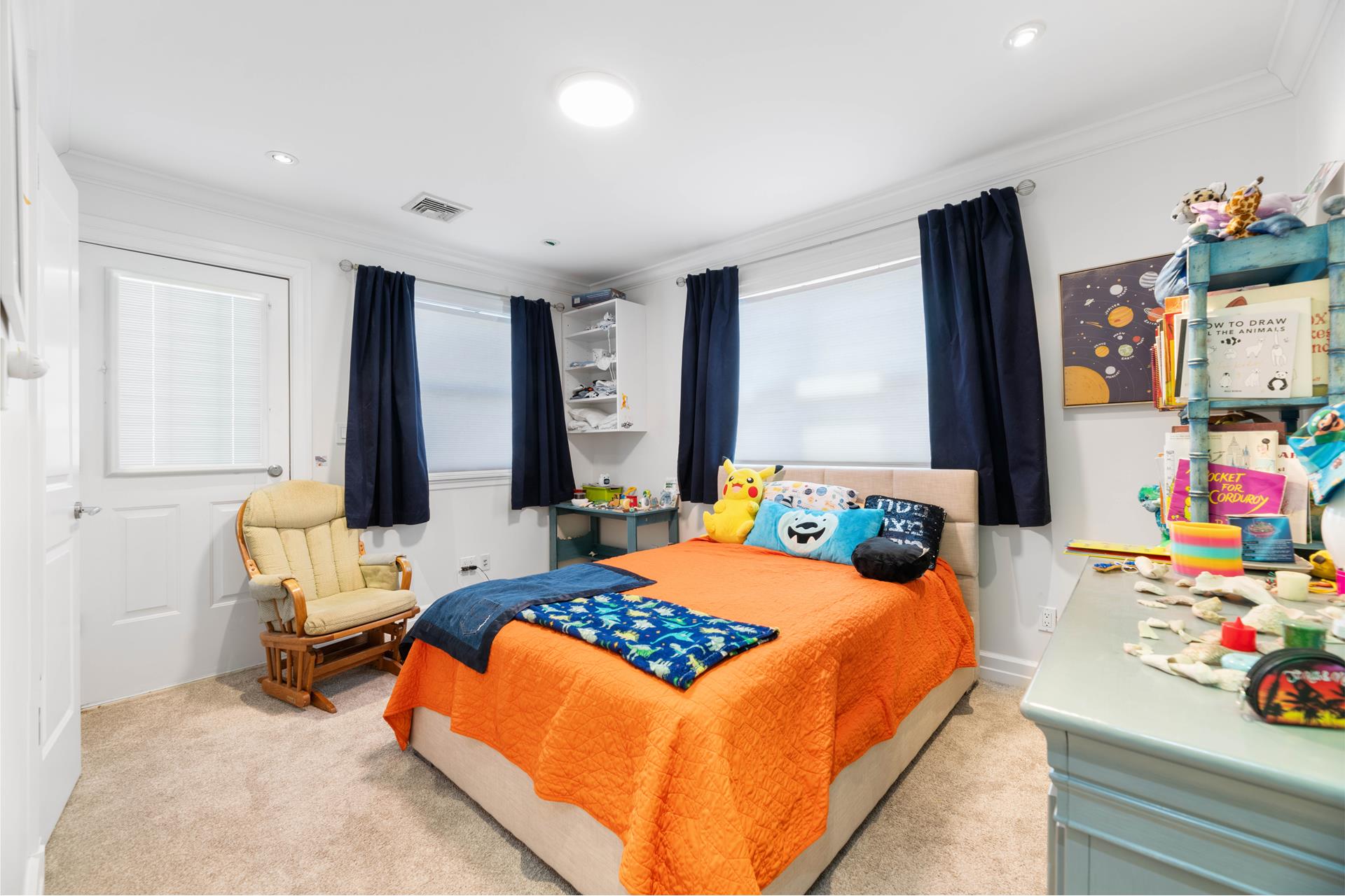 #8 photo, 351 W 262ND Street, North Riverdale , NY 10471