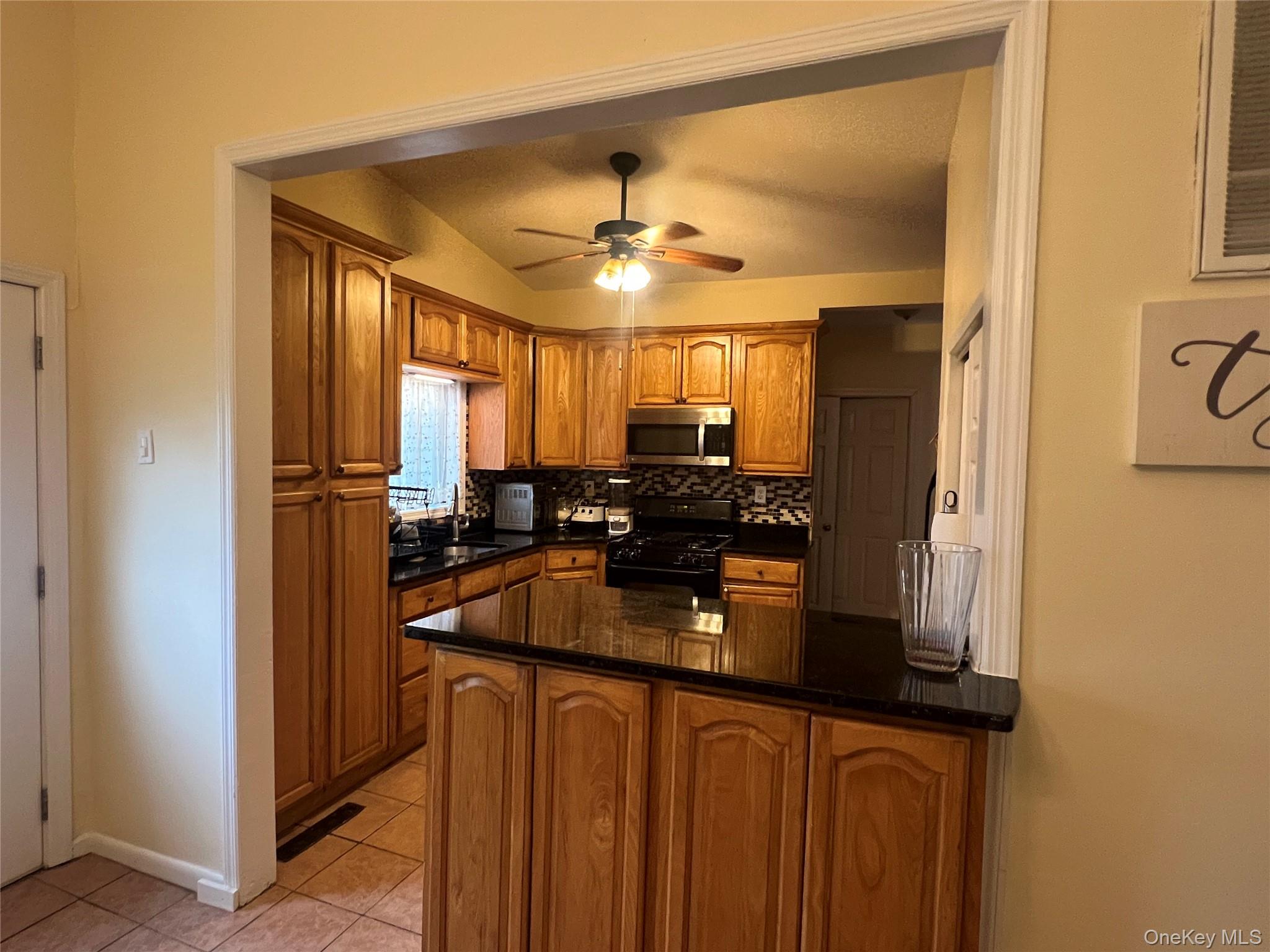 #13 photo, 42 Richmond Street, Islip , NY 11751