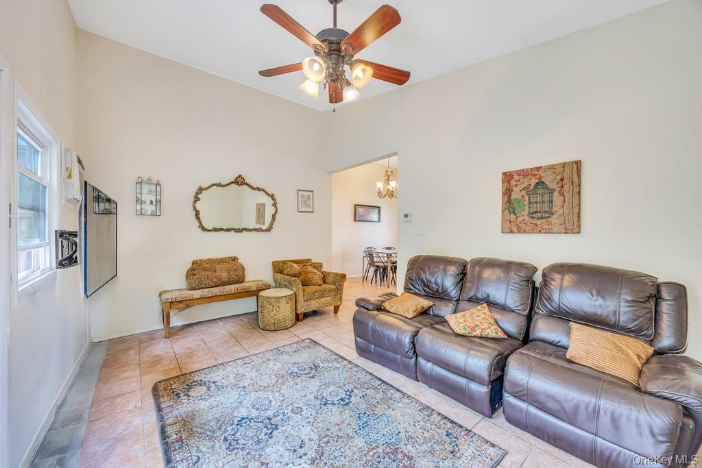 #18 photo, 42 Richmond Street, Islip , NY 11751