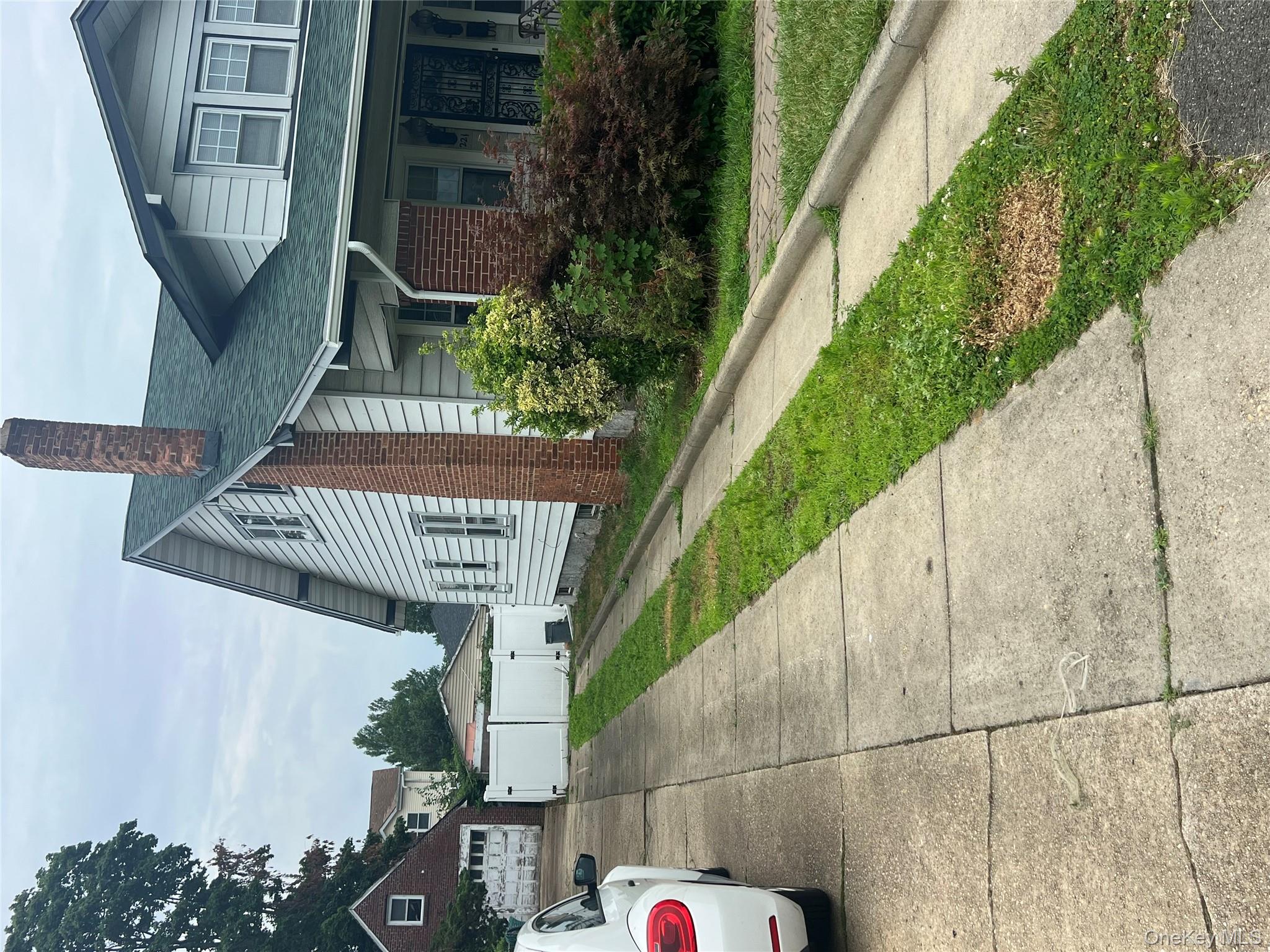 #3 photo, 221 E Dean Street, מחוז נסאו Freeport , NY 11520