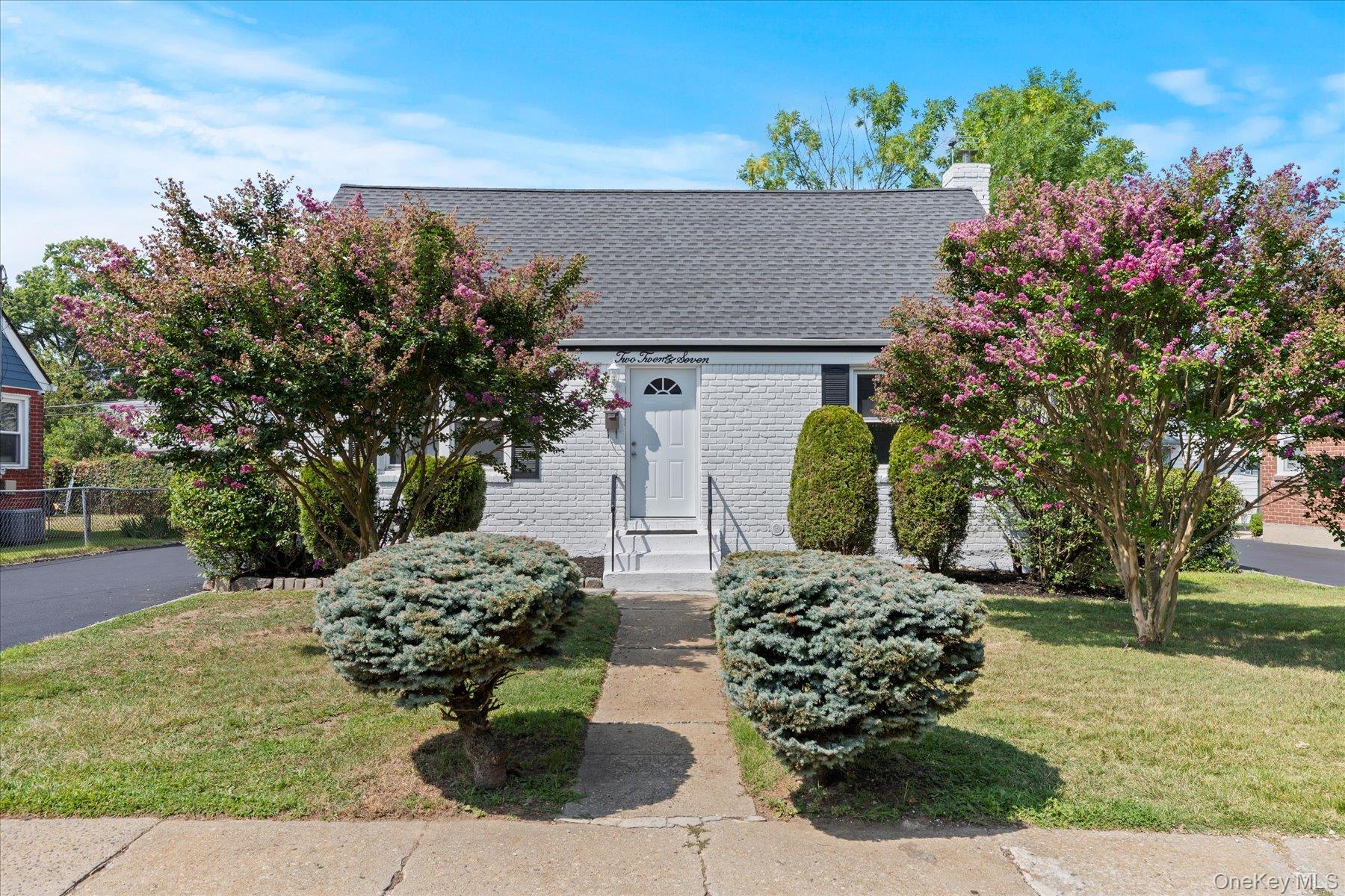 #1 photo, 227 Warren Street, ناسو Uniondale , NY 11553