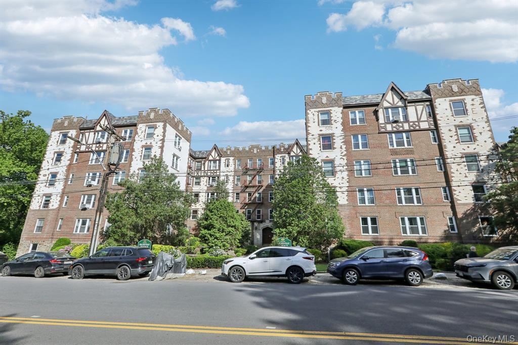 #13 photo, 1470 Midland Avenue, Yonkers , NY 10708